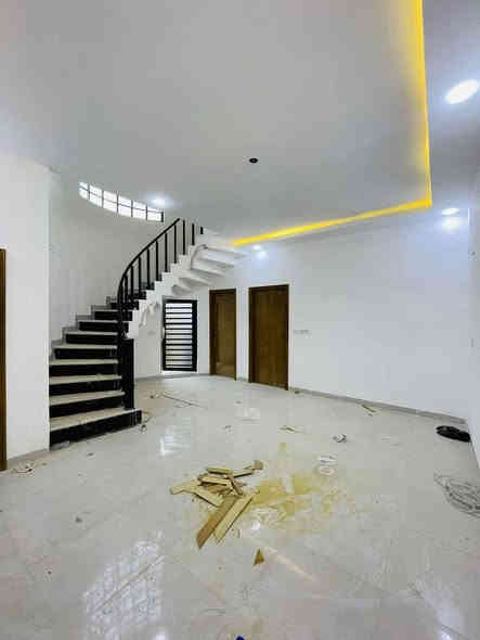 دار للبيع مساحه ١٥٠ متر طابو صرف

بناء حديث البيت ٢٠٢٥ غير مسكون البيت

علئ تبليط موقع ممتاز مدرستين قرب البيت

يحتوي علئ ٣ غرف نوم

بوب قاصات

بورسلين هندي

ديكورات مغربيه

خريطه هندسه

درجه اولئ امتياز

السعر ١٦٨ وبيه مجال

العنوان ابي غرق حي الحسين

ملاحظه من لديه عقار يتفضل خاص 

***********
