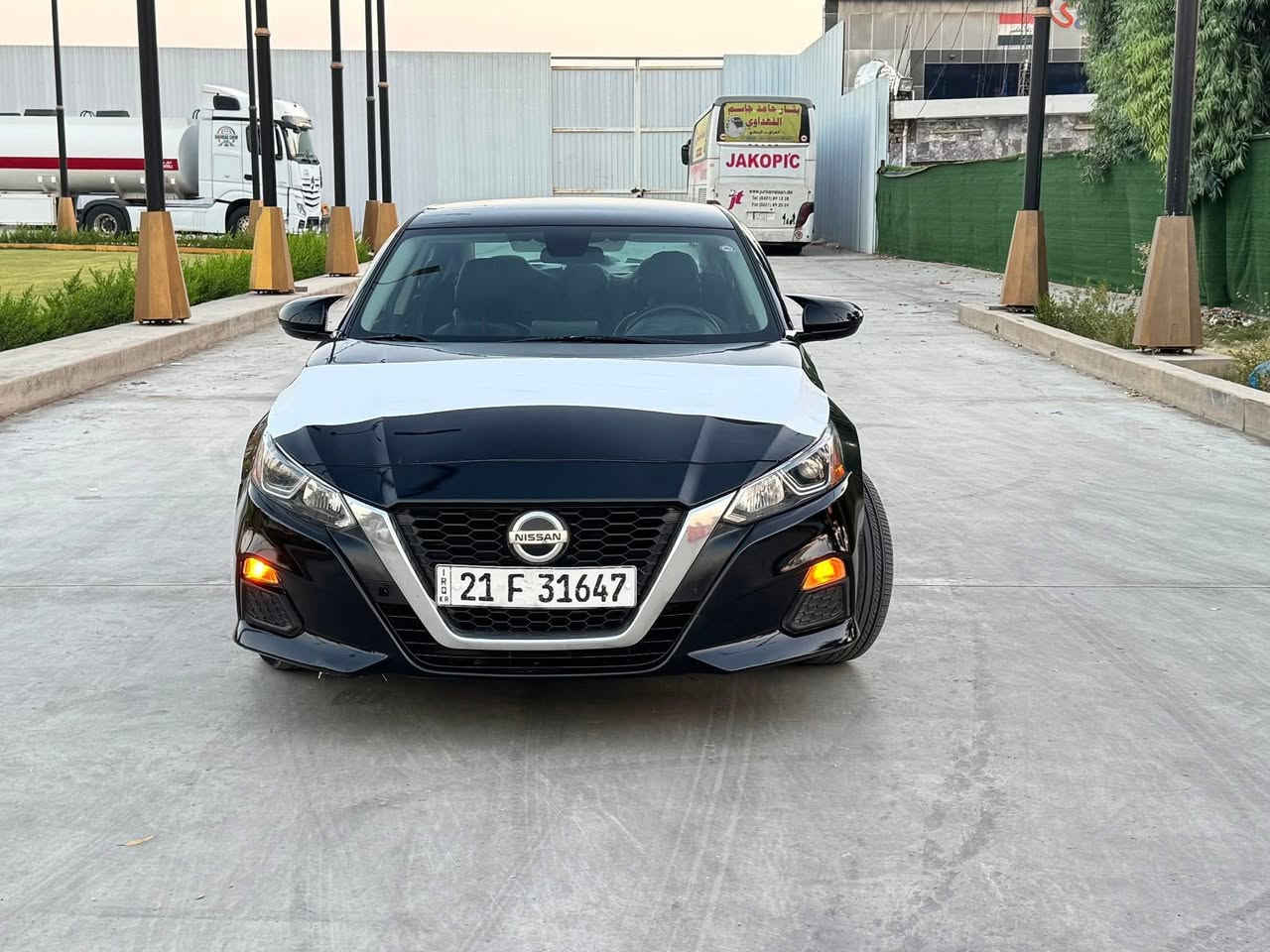 🚗 سيارة 2020 كاملة المواصفات 🚗

فرصة للي يدور سيارة فول ونظافة

مواصفات السيارة:
الموديل: 2020
الضرر: جامرلغ + بنيد فقط، السيارة بارد مابيها 
الكير + المكينة: شرط الضمان، ما بيها نقص ولا صوت
التبريد: ثلج  ❄️
التخم: تاير جديد كامل
الصدر: صدر امامي + خلفي جديد
الكامرة: كامرة كبيرة + كامرة خلفية
الرادار: رادار امامي + رادار خلفي 
البصمة: بصمة تشغيل + بصمة بواب + بصمة صندوق
الاضافات: تثبيت سرعة + تحكم ستيرن كامل
الحالة: سيارة حلوة وجاهزة، شرط التحويل المباشر

العنوان: ديالى - المقدادية  
للاستفسار والصور اكثر: *********** واتساب

السيارة كاملة مكملة، الضربة واضحة بس جامرلغ وبنيد والباقي شركة 🔥
الي يدور نظافة وراحة، هاي سيارته 
السعر 130$ بيهه مجال بسيط
