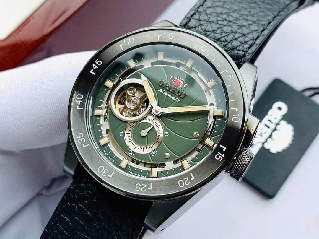 أورينت

ريترو فيوتشر

متوفر وكالة ضمان سنة 

اوتوماتيك / تكويك 

احتياطي الطاقة 40 ساعة 

24 حجر كريم 

قطر 40.8

لومينوس 

زجاج ياقوتي 

سير جلد طبيعي 

توجد خدمة توصيل 

***********
