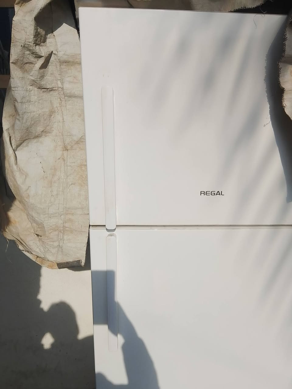 ثلاجه عطله بيس تحتاج غاز فقط اللبيع السعر 100 جديده ماوصل مصلح ابد شري يتصال علي هذه  *********** من الله التوفيق ونجاح مال بيت
