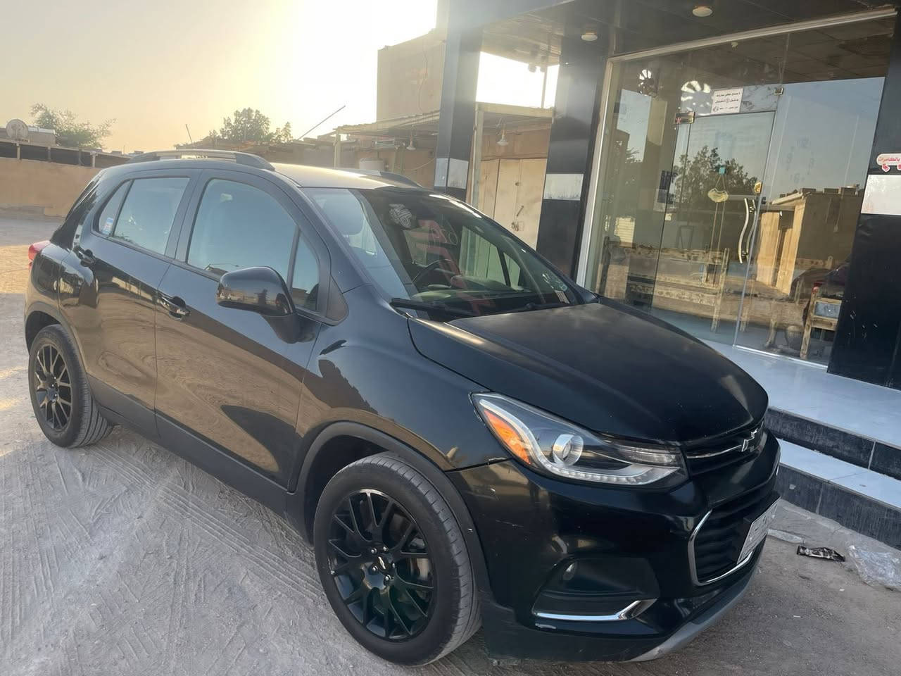 🚗 للبيع Chevrolet Trax 2022 شيفروليه تراكس بحالة ممتازة

سيارة نظيفة  استخدام شخصي وبحالة فنية جيدة.

المواصفات:
• محرك 4 سلندر 1.5 تيربو  
• ماشية تقريباً 90 ألف كم  
• تشغيل بصمة  
• شاشة لمس 7 إنش  
• دعم Apple CarPlay و Android Auto  
• بلوتوث  
• كاميرا خلفية  
• تحكم بالستيرن  
• 6 وسائد هوائية  
• نظام مانع الانزلاق  
• نظام ABS

الحالة:
- حادث أمريكا في الجامَلغ الأيمن وتم صبغ بنيد السيارة مرفق صور حادث 
- حادث بسيط داخل العراق في الجامَلغ الخلفي الأيسر (راجع عالبارد ويحتاج تكحيل خفيف)
وهذا رقم الشاصي KL7CJLSM1NB508353
- حداديه قبل فترة بدلتها 
- التبريد نقصها فقط فابريته 
صيانتها مستمره دهن اصلي وكالة وبانزين محسن 

المستمسكات:
- السنوية باسم ولد صديقنا  
- عنوانهم الزبير  
- السنوية تنتهي 2029

💰 السعر: 120 قابل للتفاوض للجادين

📞 للتواصل اتصال + واتساب  :   
***********
