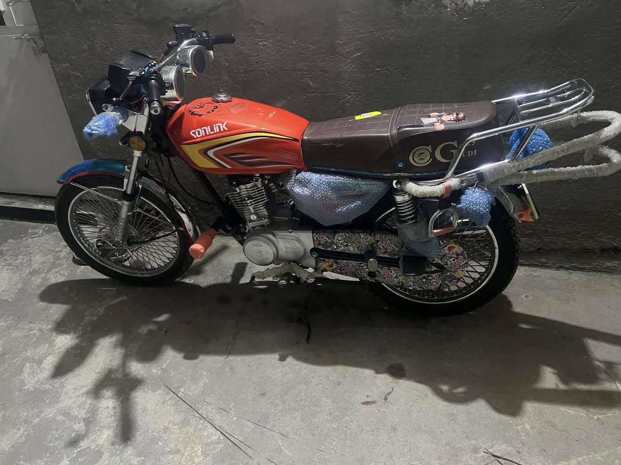 تايكر٢٤ شكل ٢٥ مابيه اي نقص محرك بلاد شلعه ومعدل اوراق كامله مكان ديالى بعقوبه شراي اتصل سعر(٧٠٠ )بي مجال ***********
