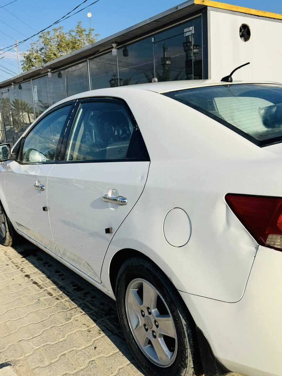 السلام عليكم
سيراتو ٢٠١١ رقم كربلاء سنويه لل٢٠٢٩ بدون حادث كفاله عامه فقد بارد موضح بلصور مكاني كربلاء 
للاستفسار :***********
سعرها :١١٠وبيها مجال قليل حق الجيه تخم تاير جديد خمسه ويلكب مكينه ١٦٠٠دوش مداور ثاني يوم حداديه  نص عمر
