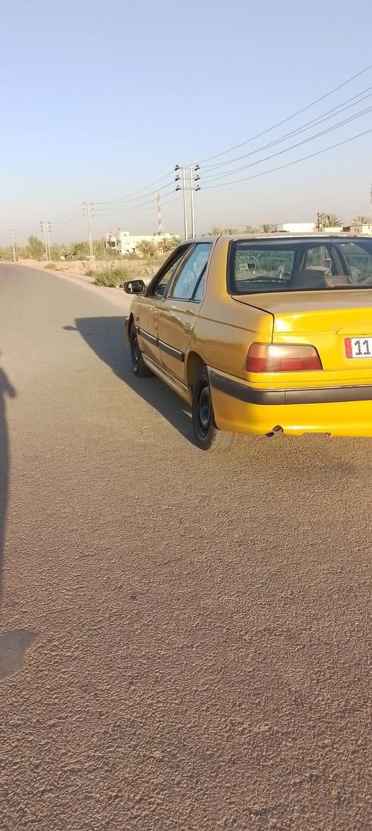 السلام عليكم بيجو بارص ٢٠١٥ رقم بغداد انكليزي جاهزه السياره مكان طوريج *********** بيع ومراوس
