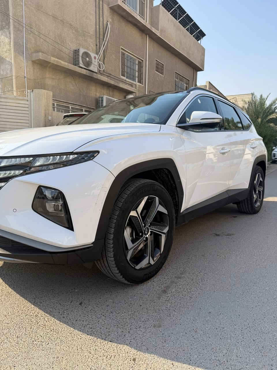 هيونداي توسان هايبرد 2023
السعر 225 

وارد كندا 

لون ابيض صدفي 

رقم بغداد 

اني مستورد السيارة واني مصلحهة والسيارة باسمي 

حادث السياره بنيد فقط ومصبوغ بدون تبديل 

صور الحادث في المنشور

بدون شواصي بدون لغد بدون دواخل 

السيارة نظيفه جدا بحاله الوكالة

ماشية 21100mi

السيارة لمتد فول مواصفات 

محرك 1.6T hybrid

230 حصان 

بصمة 

بنوراما 

سستم صوت من شركة Boss 

مقاعد جلد 

مقاعد كهربائية 

تدفئة مقاعد امامي 

تدفئة مقاعد خلفي 

رادار عدد 4 

6 وضعيات قيادة 

شاشه كبيره 

كير دكم 

سايد بريك بصمة 

توقف ذاني 

قيادة الية 

سمارت كروز 

مانع تصادم 

حساسات 

شاشه كار بلي و اندرويد اوتو 

تبريد خلفي 

تبريد مناخ منفصل 

لايت زنون بلادي 

منافذ usb عدد4 

صندوق كهربائي 

ماسحات الزجاج اوتماتيك 

مانع انزلاق

نقاط عمياء 

السياره بدون اي نقص 

مكان السيارة بغداد زيونة 

***********
