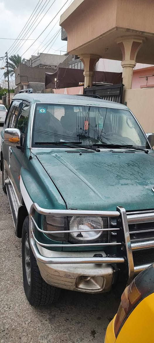 السلام عليكم اخوان باجيرو موديل 98 خليجي رقم بغداد  السياره فول جاهزه من كلشي مكينه كير حداديه  كهربائيات تبريد اتلث قطع ثلج منضومه زنون  السعر ب 65 ورقه  الاستفسار***********
