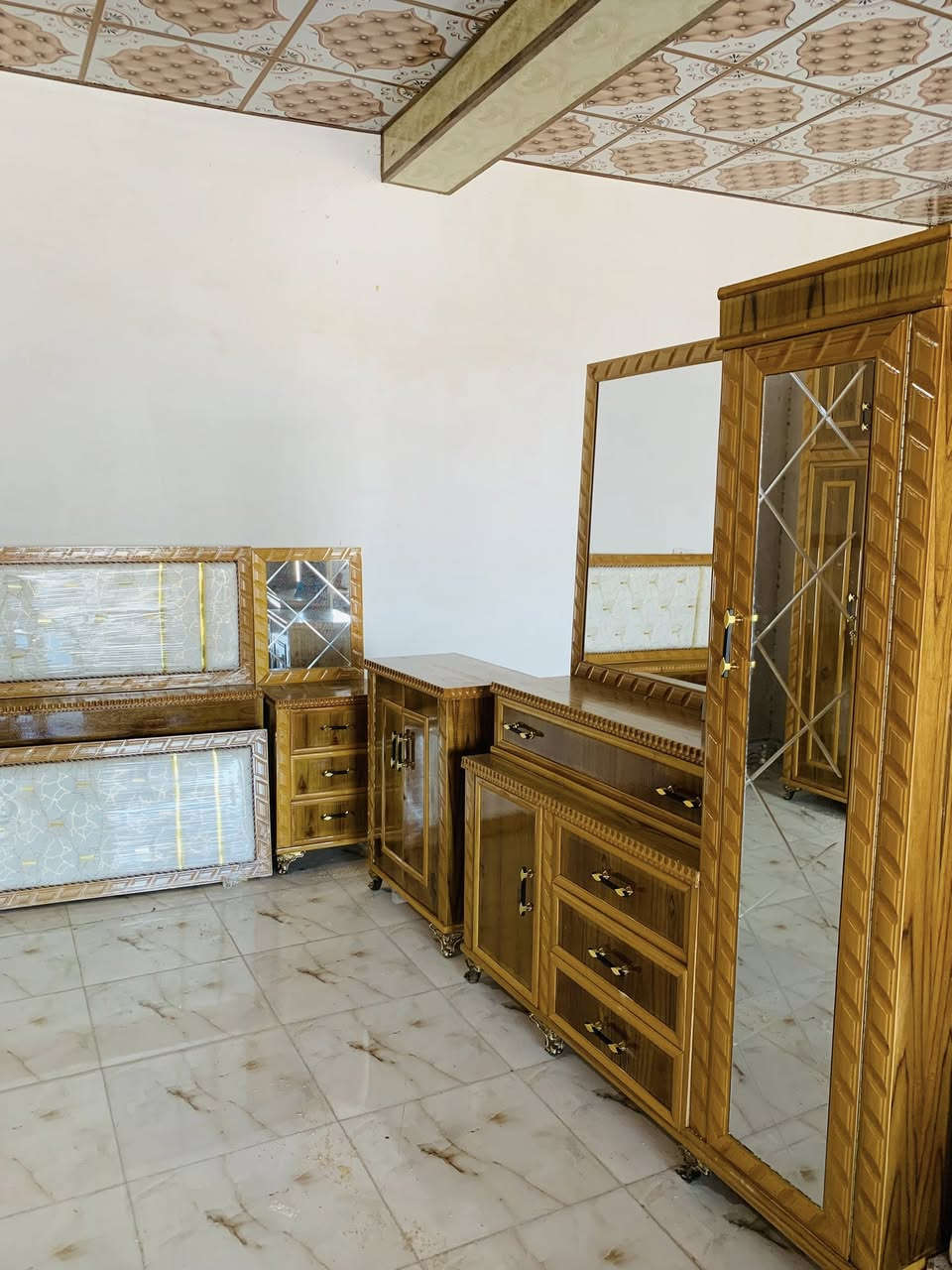 معرض اثاث الشبالي
القياره قرية الشبالي
يوجد غرف صاج و غرف تركي
بالتقسيط المريح على 18 
شهر بدون مقدمة
على البطاقه الرافدين
للشرطة و الجيش و التقاعد
والصحه. و التربية
لجميع من يحمل بطاقة الرافدين 
للاستفسار اتصل ***********
