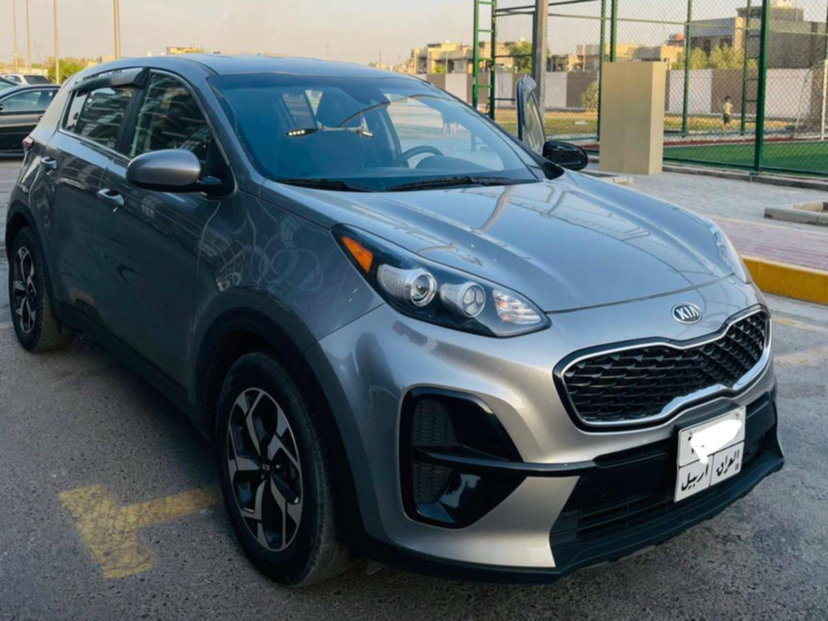 السلام عليكم ، كيا سبورتج 2020 مواصفات LX نظيفة جدا ايرباكات سليمة عدة البردة اليمنة حادثهة جنطة خلفية 
مكينة وكير وتبريد مكفولات وممتازة
السيارة ماشية 95 الف كيلو وداخل نظيف 
رقم أربيل تحويل او وكالة
مكان السيارة بغداد حي الجامعة 
رايدها ب 154 ورقة
٢٣ مليون 
تواصل على الرقم 
***********
