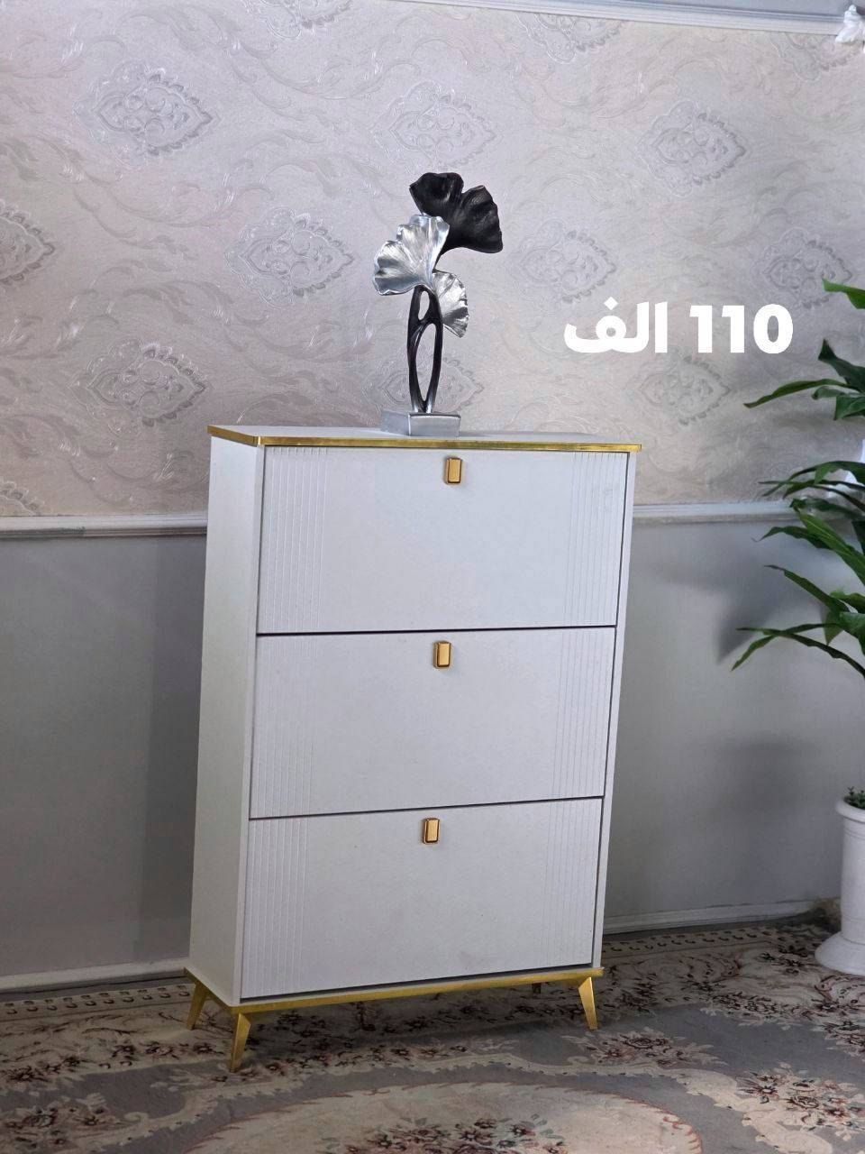 جزامة قلاب خشبية 
 القياسات:
▪️ العرض: ٨٥ سم
▪️ العمق: ٢٥ سم
▪️ الارتفاع: ١٢٠ سم

 السعر: 110 الف


**إذا كنت صاحب هذا الإعلان وتريد حذفه لأي سبب، رجاءا أرسل رسالة إلى الدعم الفني**