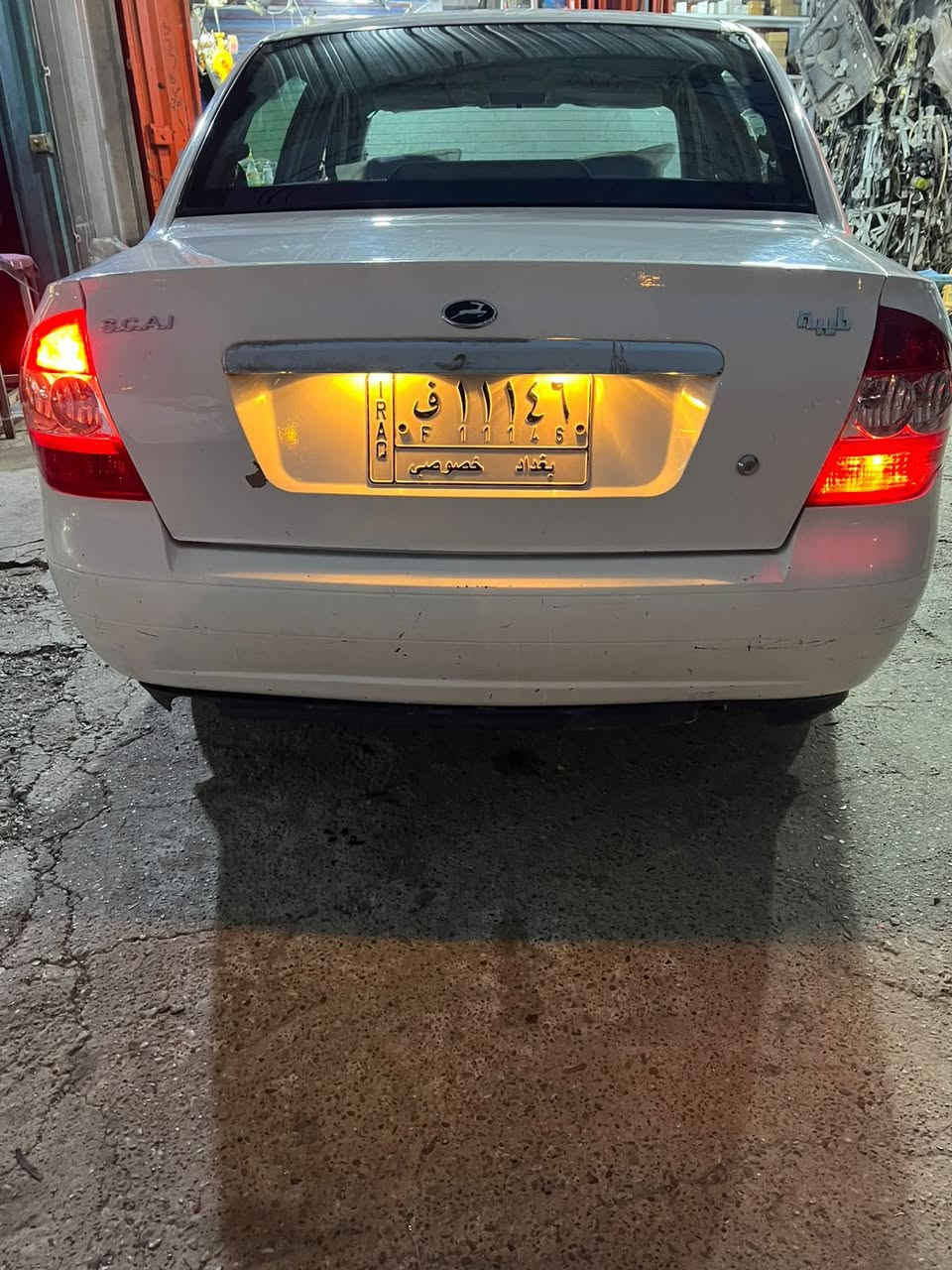 السلام عليكم طيبة 2015 السيارة على وضع الشركة  ماشية 133الف حقيقي رقم بغداد دولي مكينة وكير مكفولات شواصي زلغ مابيهن مكفولة من الضربة والصبغ والتبديل مكاني بغداد الكرخ السعر 46رقم ***********
