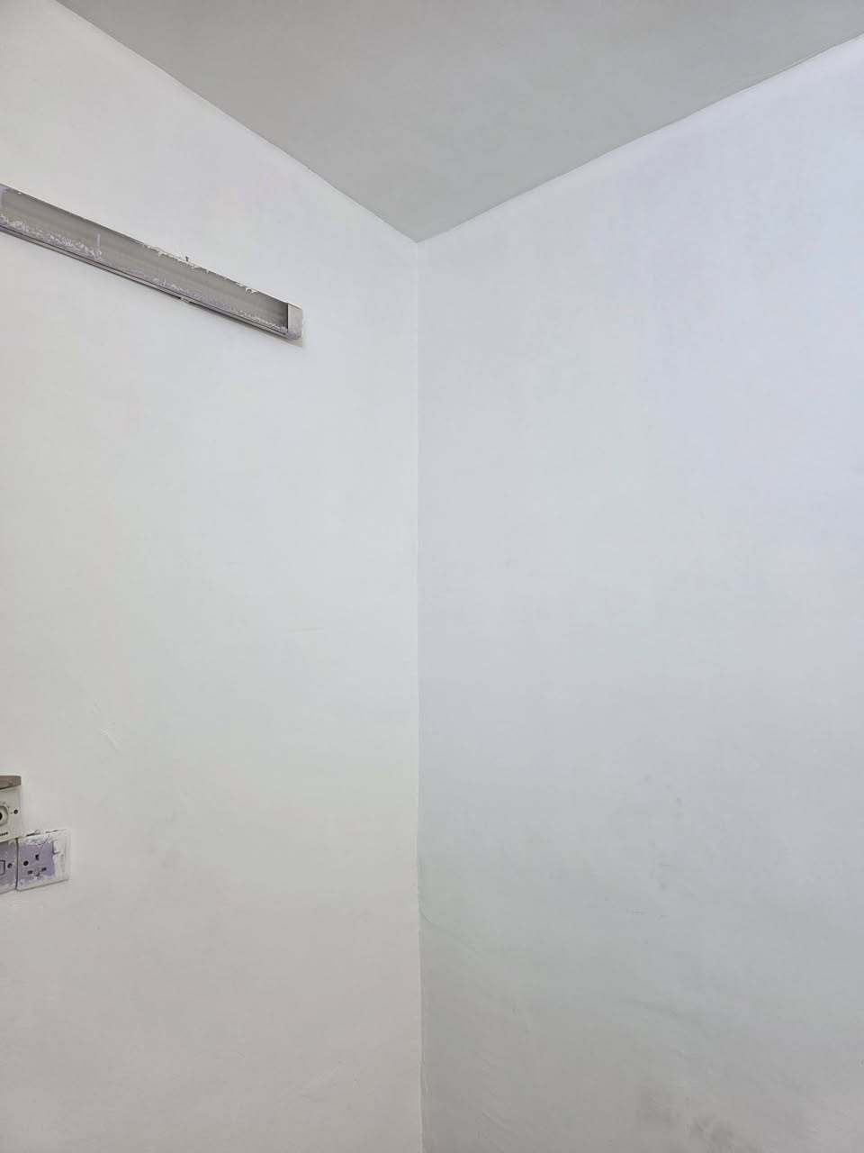 دار للإيجار حي تونس افاق عربيه زراعي 

ثلاث غرف نوم وصاله ومطبخ وحمام منور 
سطح بيتونه طابقين ونص 

جاهز لسكن مكان سياره موجود 

إيجارها ٤٥٠
الاستفسار على رقم بي واتساب 
***********
