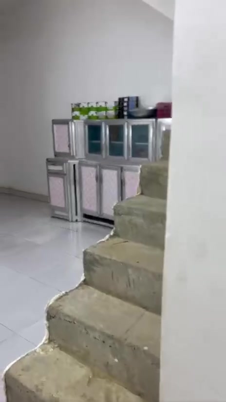 مشتمل للييع مساحته 100متر باالسفحه الثانيه قرب الملعب ع ساحه
ملاحظه مطلوب مبادره 70مليون
الاستفسار الاتصال
***********
