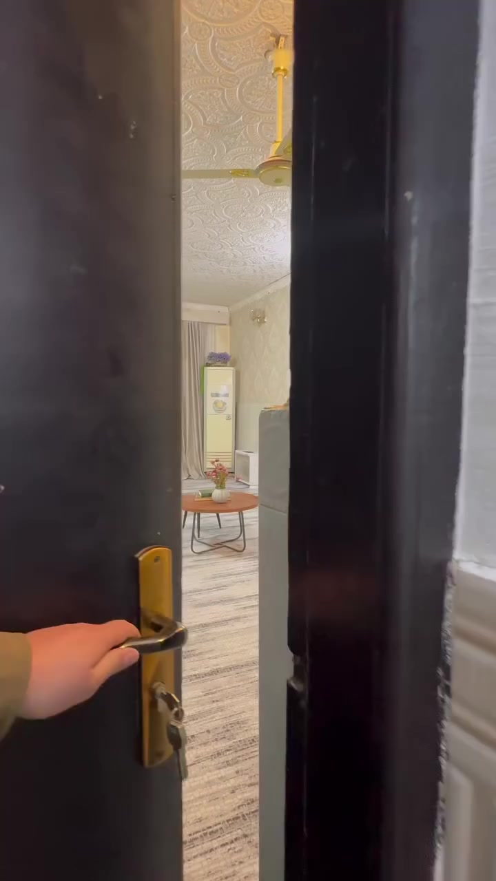 دار للبيع 🏠 المساحه 200متر طابو صرف حي الامام الصادق قريب جداً على الاربع سادات شارع 50
قرب مستشفى 🏥 الحكيم التعليمي  علمآ لبيت قاطين 
السعر 150 للاستفسار الاتصال على الرقم ***********
