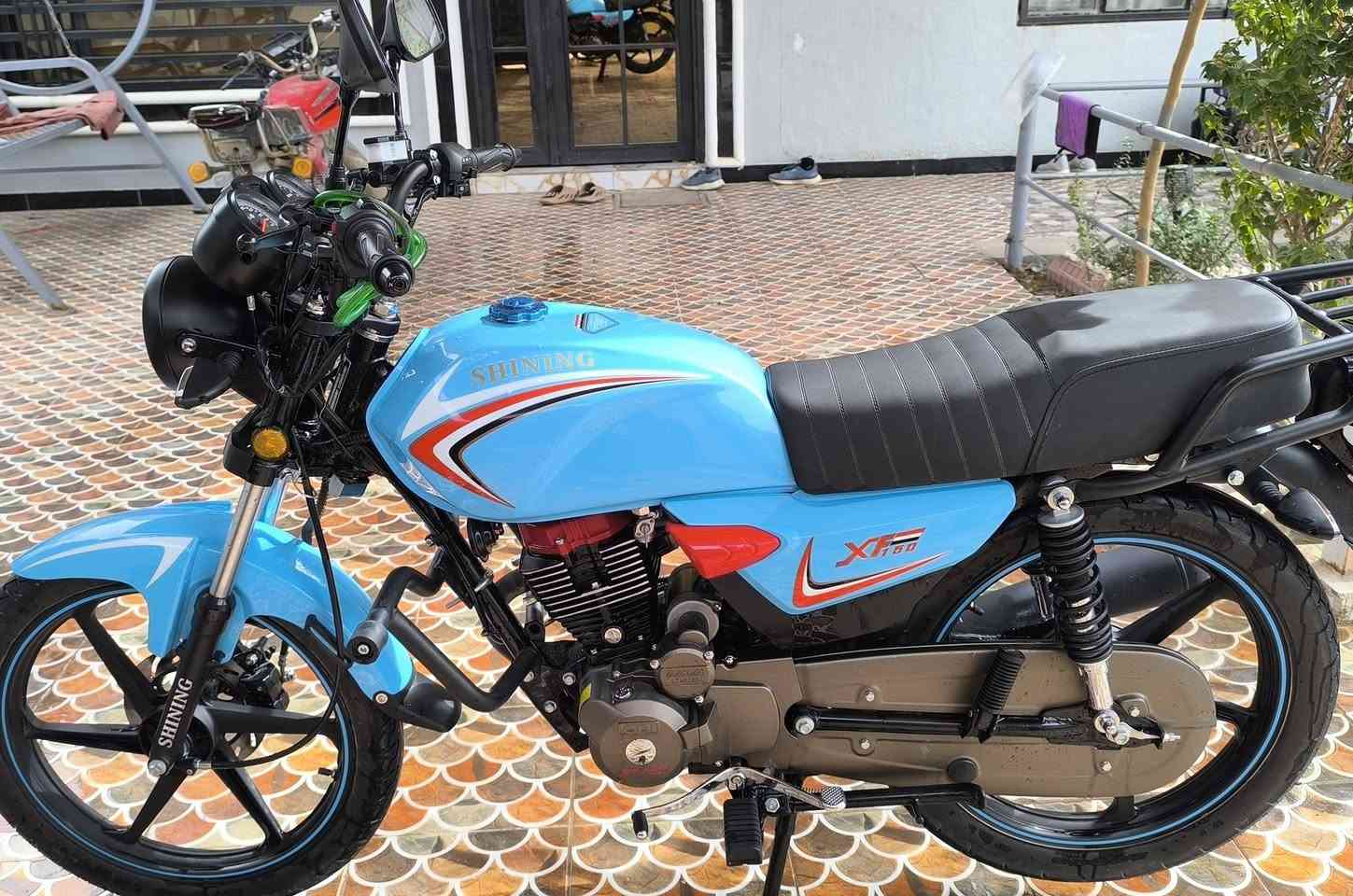 سلام عليكم دراجه  للبيع شاينك موتور اوراق أصولي هاذا رقمي ***********
