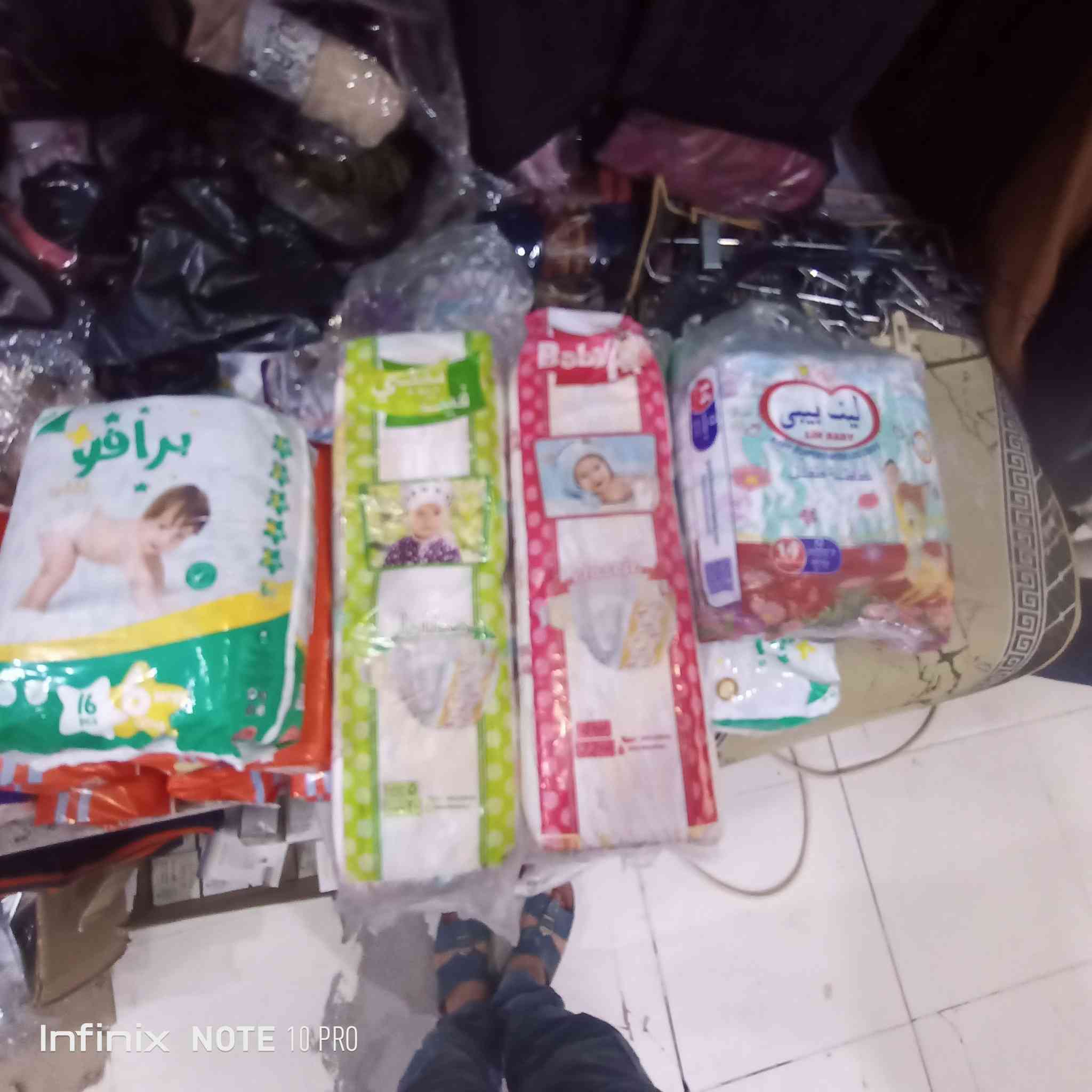 متوفر حفاضات الجوهرة لجميع القياسات  ويتوفر انواع كثيره للمزيد مراسلتنا على الواتساب ***********
