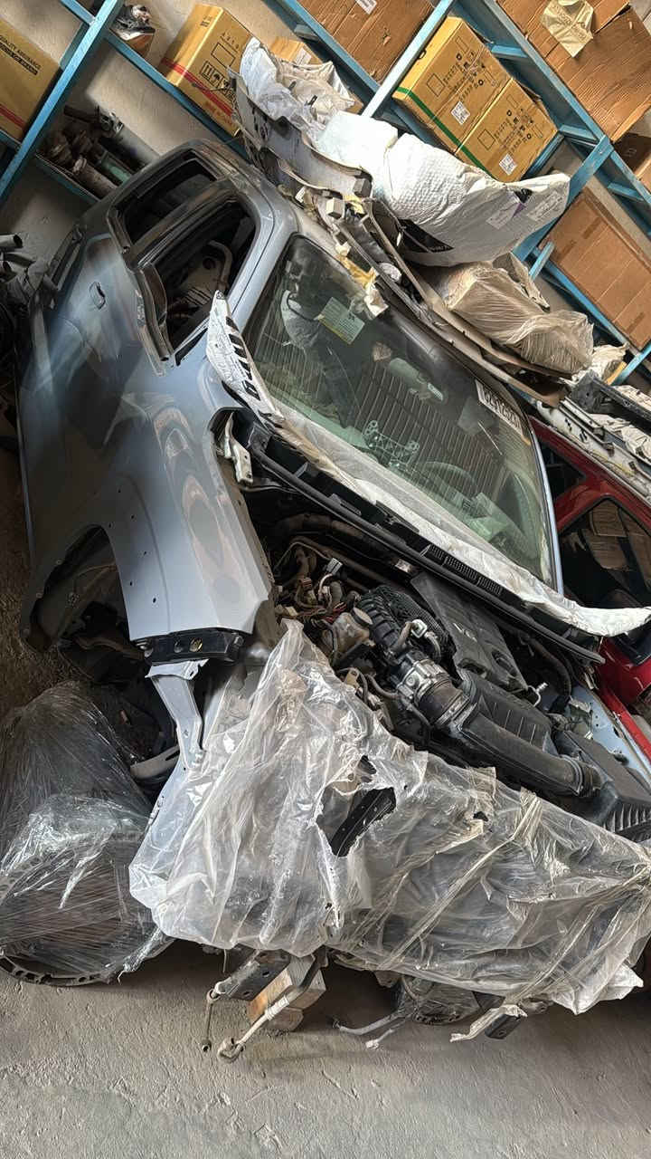 كل أدوات الفونتيره متوفرة يمنا 
بنيد- دعاميه- الايتات-كير-محرك-كهربائيات-جاملغ-بنيد-كشر-كصات كامله- بيبان 
١-تفصيخ 
٢-جديد وكاله 
٣-تجاري 
العنوان: البصرة الزبير الصناعيه الجديده خلف محطه بانزين خانه 

يوجد توصيل كافة محافظات العراق 🇮🇶 
 
للاستفسار 
ابو سجاد : ***********
سجاد :     ***********
