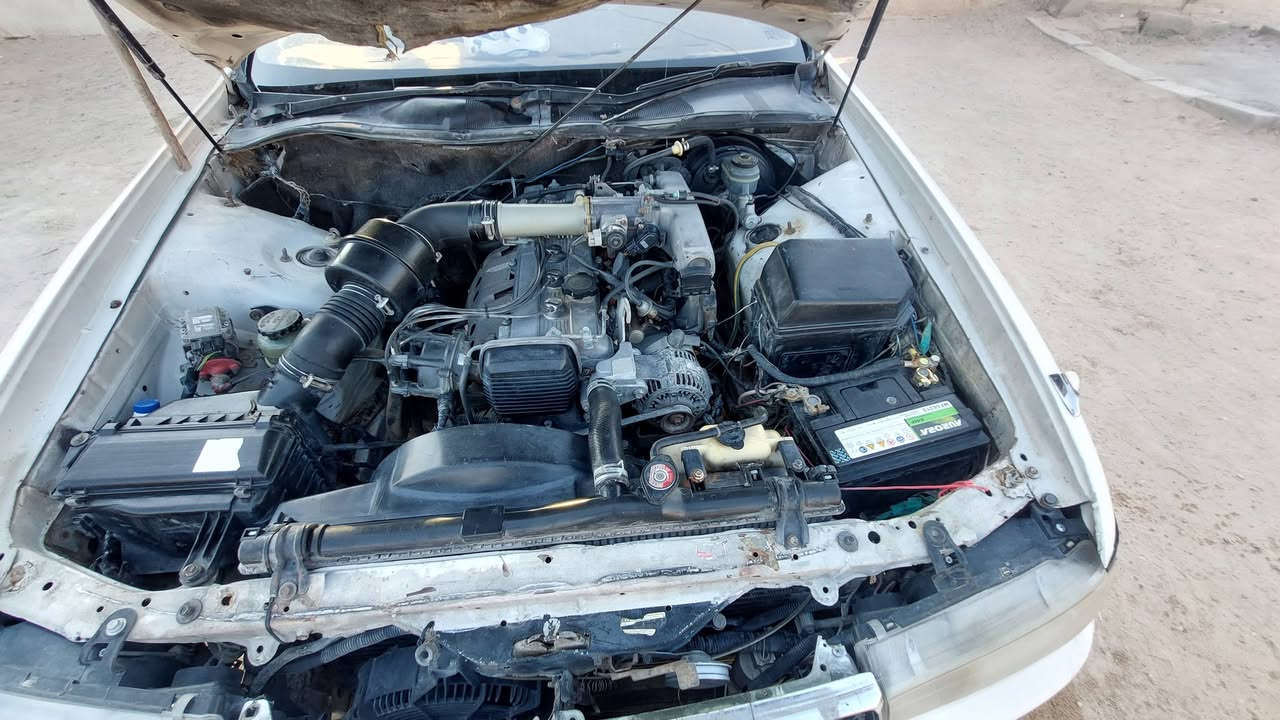 سلام عليكم  كرسته للبيع  موديل 95مكينه ونجي وكير توني شادهن حاويه بيها كصه جنطه تبريد شقال كرهبايات كلها شقاله سعر 36 مكاني البصره زبير الهاتف ***********
