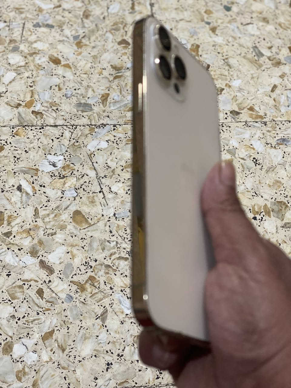 ايفون 12برو مكس. ذهبي ذاكره 256بدل شاشه وبطريه فيس ايدي متوقف جهاز نضيف كاله شغال مكاني بغداد الدوره ***********
