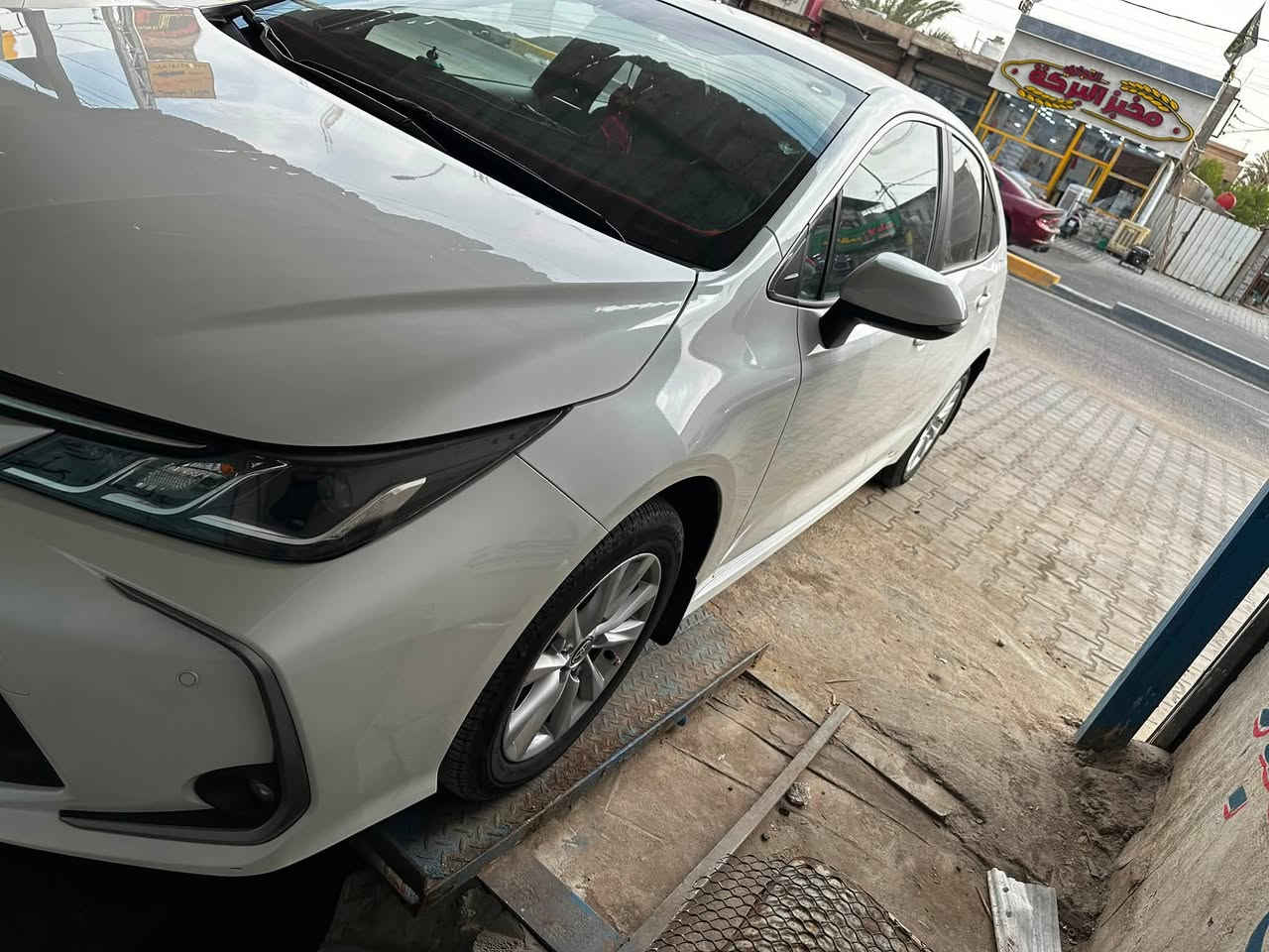 كورلا 24 خليجي ساز كفاله عامة ماعده BDRبلصندوق رصعتين صغار وشخط بلجاملغ الامامي كد شبر الباقي كفاله ماشية 53 قابل للزياده هزه مامنتهيه تريد تحويل تريد وكاله  فول عده الفتحه سعر 178 وبيه مجال *********** مكان سيارة بصرة
