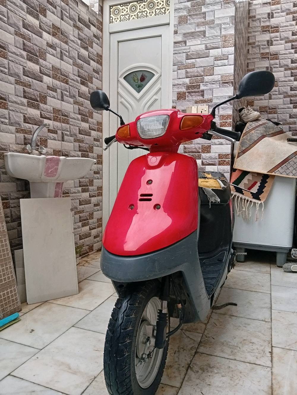 السلام عليكم دراجة بطة 60خطين ياباني للبيع دراجه مجفت مرة وحدة كابريتر جديد السكن كربلاء حي الرسالة قرب اسواق السدرة أو مدرستي طه للعلم دراجة نضيفةنكرة الله شاهد 