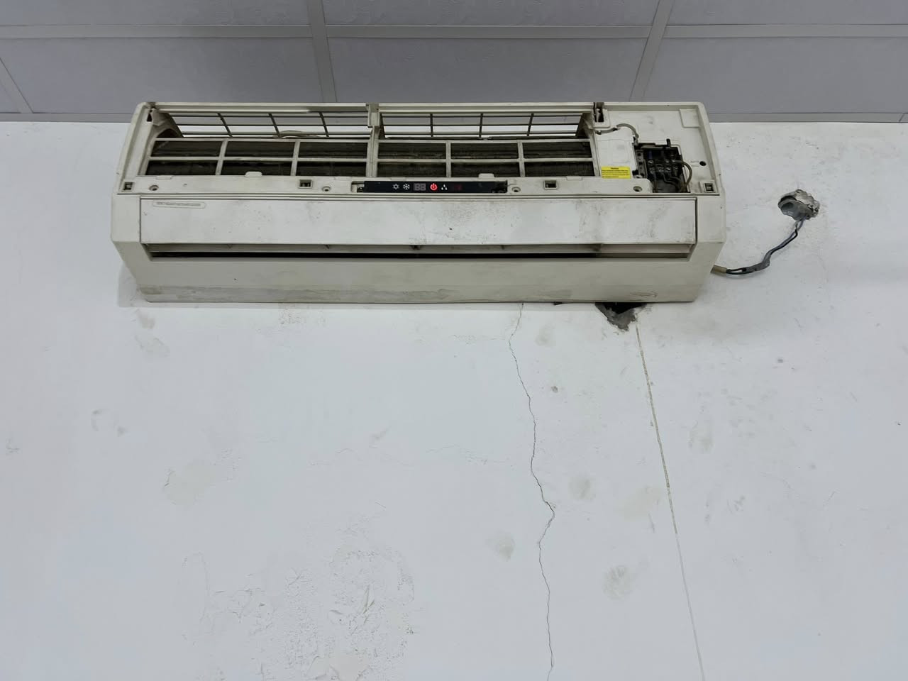 السلام عليكم
سبلت الحافظ باب اول ٣طن سعره 650
سبلت جنرال باب اول ٢ طن سعره ٣٠٠ 
سبلت توسوت باب اول طن ونص بس الكبريسر واكف سعره 150


**إذا كنت صاحب هذا الإعلان وتريد حذفه لأي سبب، رجاءا أرسل رسالة إلى الدعم الفني**