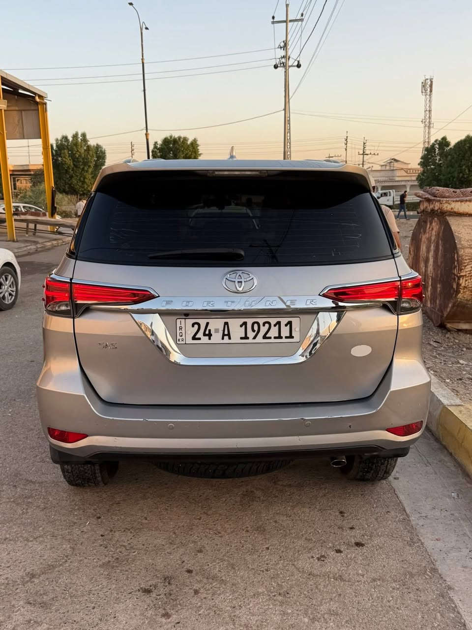 للبيع فورتشنر 2019 فل – شركة ساس SAS 🔥
الممشى 135 ألف كم

السعر 27,500 دولار (بيها مجال)

✅ محرك 2700 VVT-i

✅ دفع رباعي + دفلوك

✅ بصمة تشغيل

✅ أوتو + شفتات ستيرن

✅ وضعيات Eco & PWR

✅ مثبت سرعة

✅ شاشة كبيرة CarPlay

✅ كامرة + GPS

✅ ثلاجة

✅ حساسات خلفي

✅ 7 ركاب

✅ رنجات 17

✅ LED + كروم + عوارض سقف

السيارة استخدام شخصي ونظيفة جداً

🔹 بيها ملاحظات بسيطة لا تؤثر على الاستخدام

📞 أبو أحمد

***********
