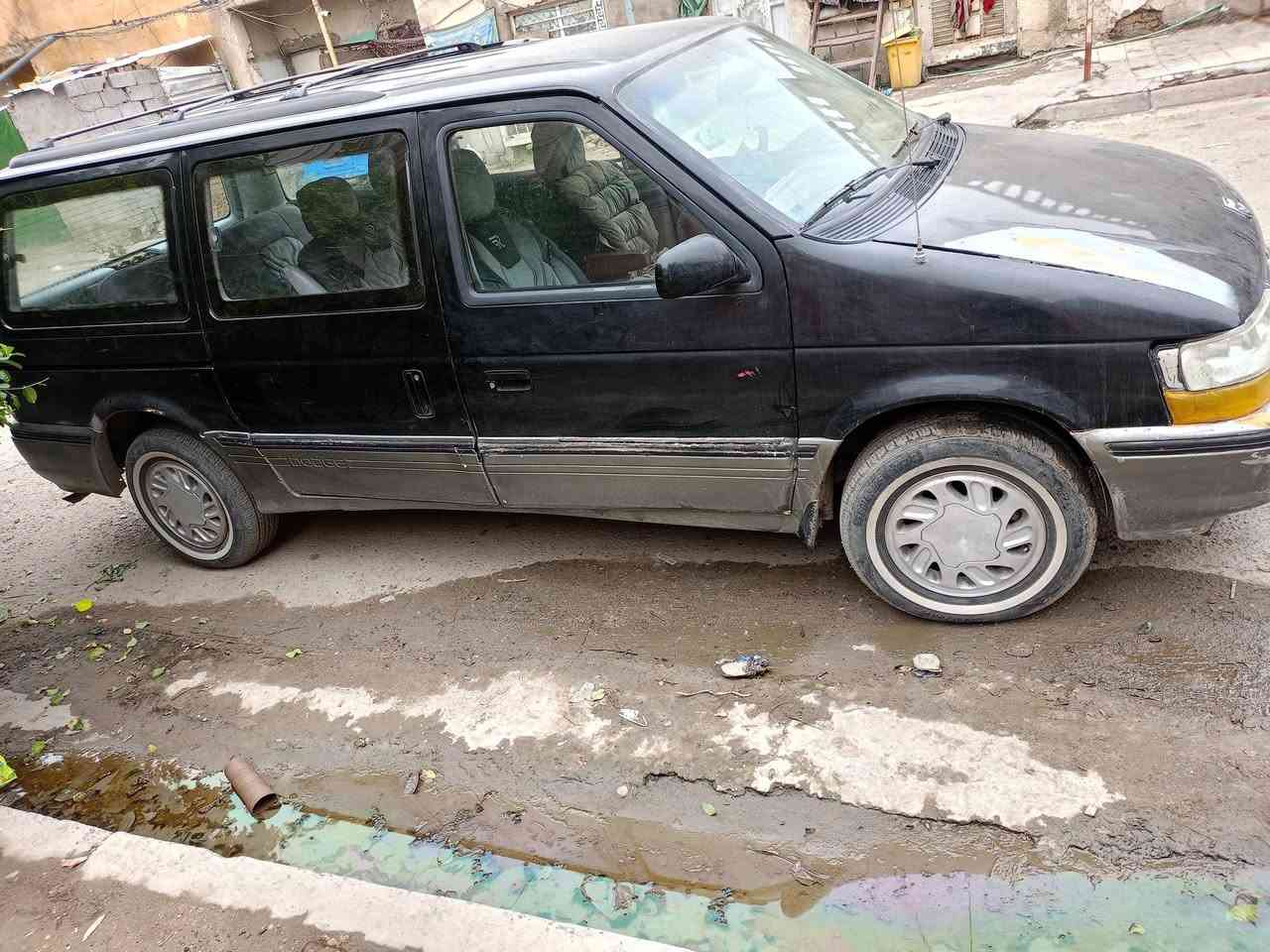 دوج بلايموث 92رقم بغداد باسمي السنويه 28السعر 40 محرك وكير حاويه حداديه نص ونص تبريد  قطعتين شغال تخم تاير جديد مكان السيارة بغداد ***********
