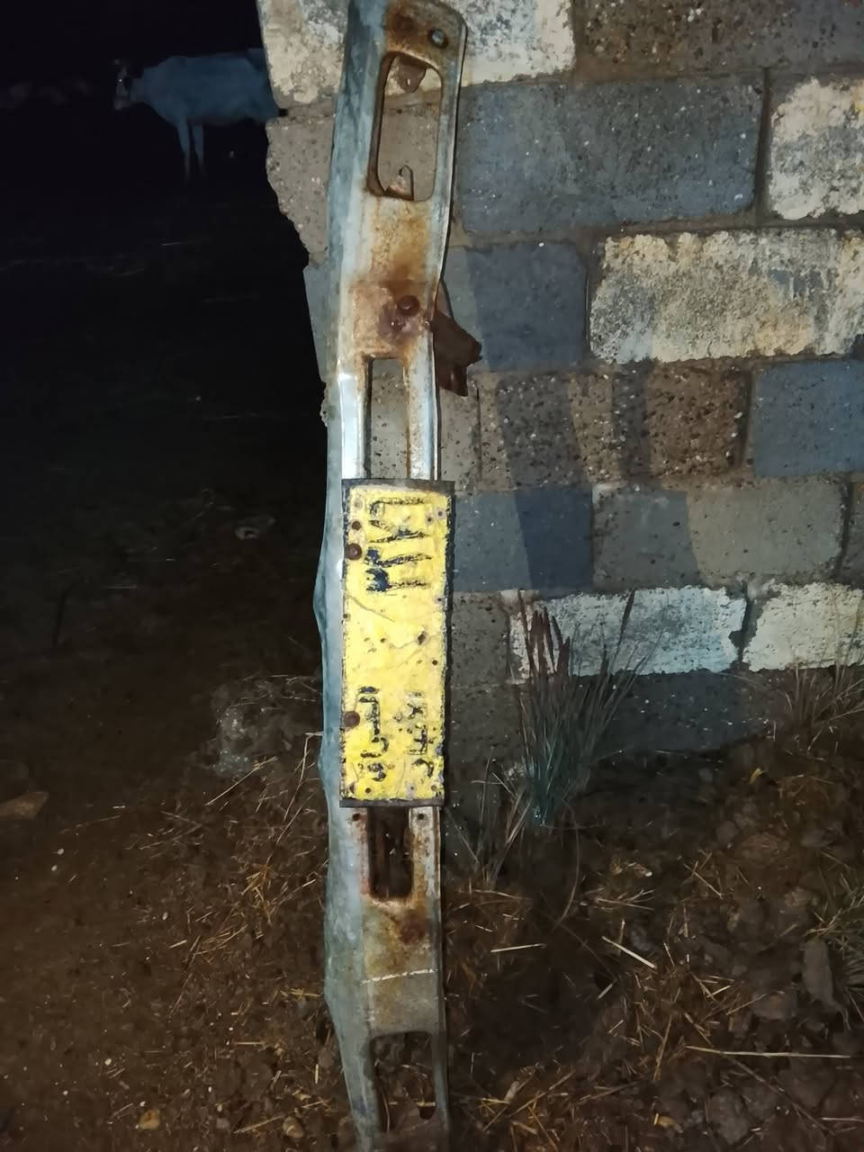 يوجد غلافين بدي +دعاميات اماميه وخلفيه +اربع وياله بيكم 80 للبيع
***********
***********
