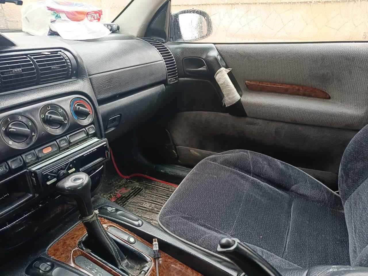 السلام عليكم
اوميكا بزون للبيع موديل 95 سيارة كلش نظيفة بيها بابين صبغ فقط كير محرك شرط محرك وضفيرة 97 تايرات جديدة طخم إمامي خلفي جديد كابون بانزين 

السعر 53 وبي مجال للطيبين 
للاستفسار ***********
