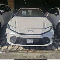 كامري LE بنزين وكالة ضمان تويوتا العراق يعني صيانة سنتين مجانآ +3 سنوا...