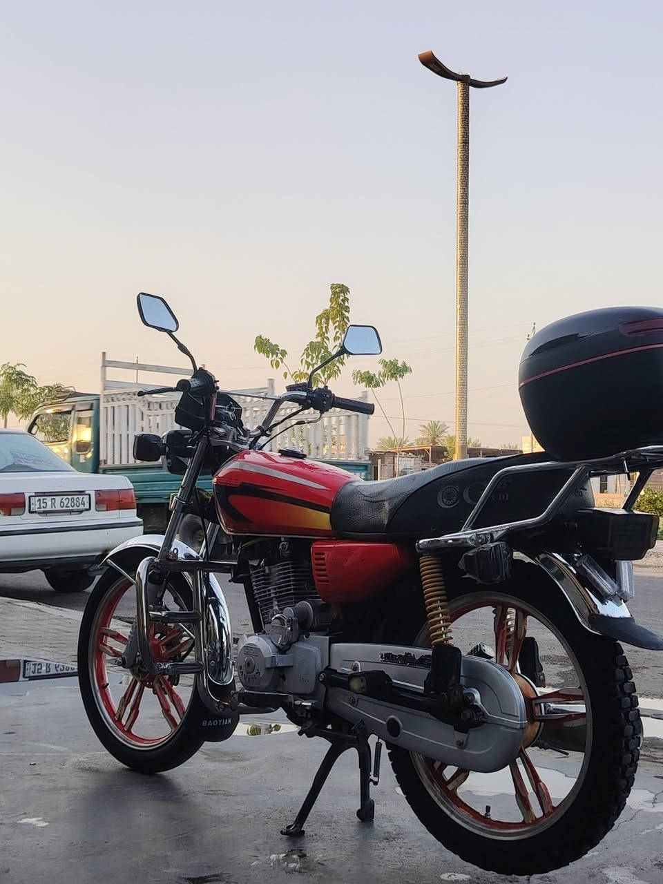 سلام عليكم
دراجه موديل 2022 كهربائيات كله شغاله 
خير من الله محرك نضيف حجم 150 cc 
السعر 500 وبي مجال
 
*********** الهاتف
