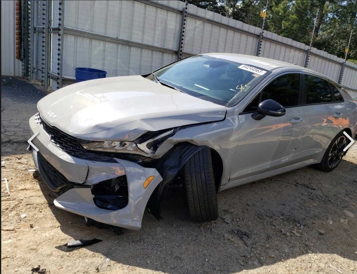 السلام عليكم
كي فايف للبيع 

موديل 2022

جي تي لاين

اللون اسمنتي مميز 

المحرك 

1600 turbo(تيربو)

العداد 31 الف ميل

مواصفات

_بصمه تشغيل +بصمة ابواب

ــ 4انضمة قيادة 

_درايف مود

ــ شحن لاسلكي

_ شاشه كبيره

_تشغيل عن بعد

_لايت زينون 4 عدسات

ــ لد نهاري

_ ترحيب عند الاقتراب

ــ قيادة ذاتية

_تحديد المسار

_النقطه العمياء

_رادار امامي جانبي خلفي

_فول تحكم ستيرن

ــ ستيرن رياضي حرف D

_كامره خلفيه دواره

_ شاشه كبيرة وايضا تدعم GPS

_كشنات جلد GT line  لون اسود

ــ كشن السائق كهربائي 

_سايد بريك دكمة

ــ اوتو هولد

_اشاير بلمري الجانبيه

رقم بابل الجديد

تحويل ثاني يوم .

حادثها ربع الجاملغ الايسر صبغ والباقي كفاله  

السعر 194$

وبيها مجال للشراي

المكان بابل الحله السياحي 

للاستفسار رقم :***********
