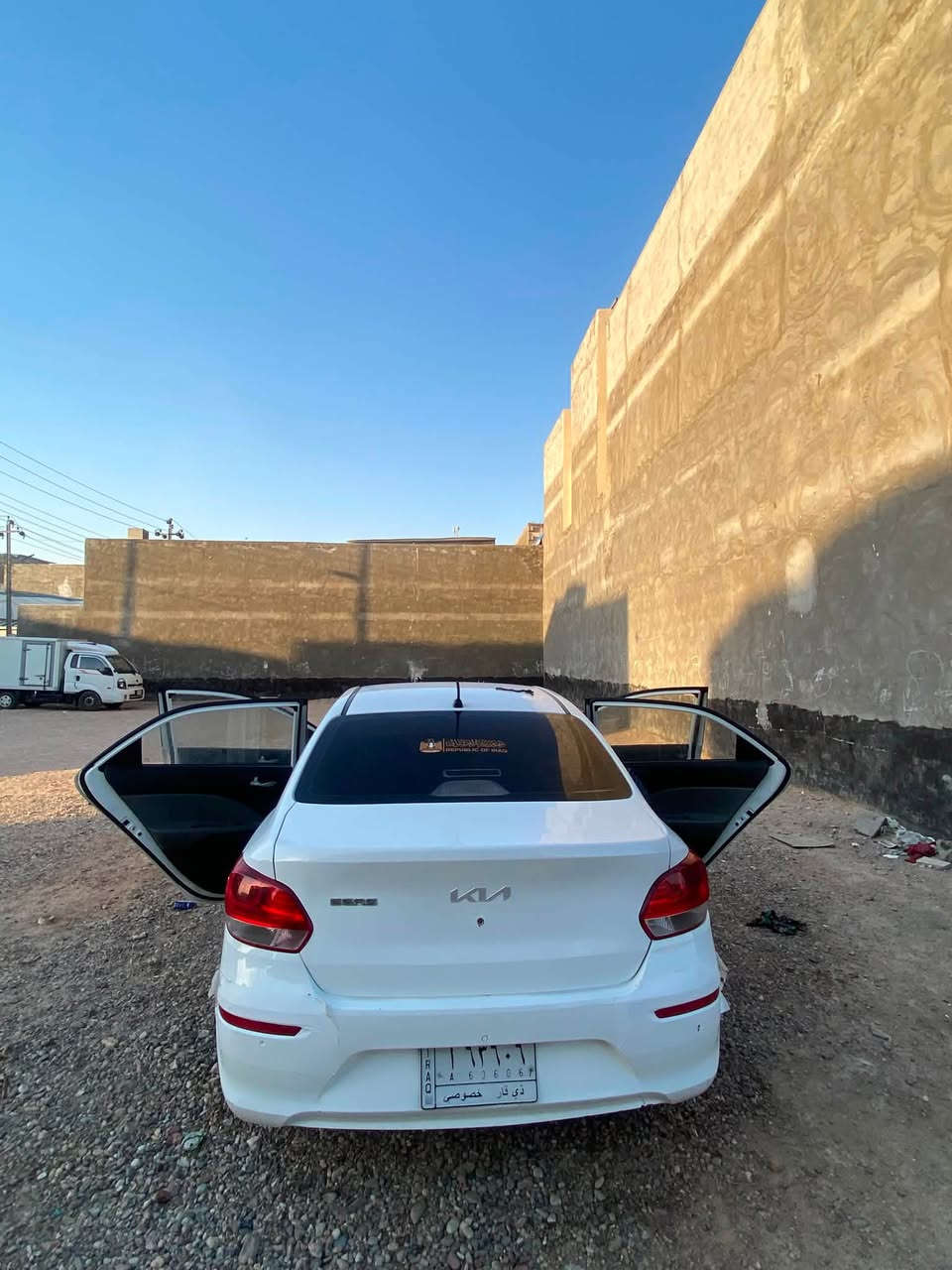كيا بيجاس مديل ٢٠٢٢ رقم ناصريه.

بيها صبغ صندوق وشبر بنيد وجويه وحده جاملغ.

باقي السياره كفاله عامه .

تبريدها ثلججج.

سياره واحد ع واحد جديده بمعنى الكلمه .

ماشيه ١٦٠ الف.

تواصل***********.

سعر١٠٠ورقه
