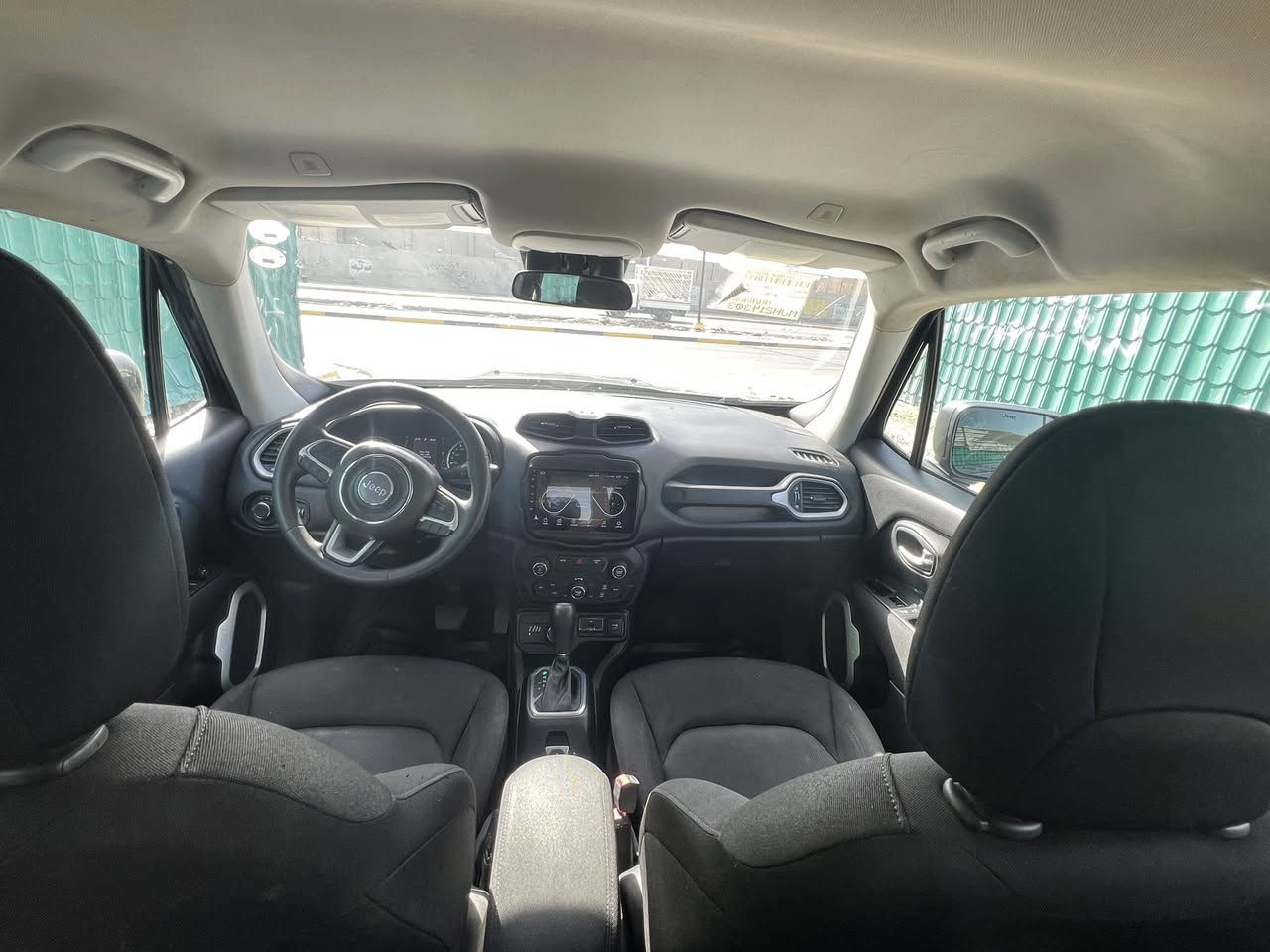 سلام عليكم جيب للبيع مديل 2018 وهاي صورها وصور حادثها عارضها  ب 90 ورقه مكلف بلنشر هاذ رقم راعيها ***********
