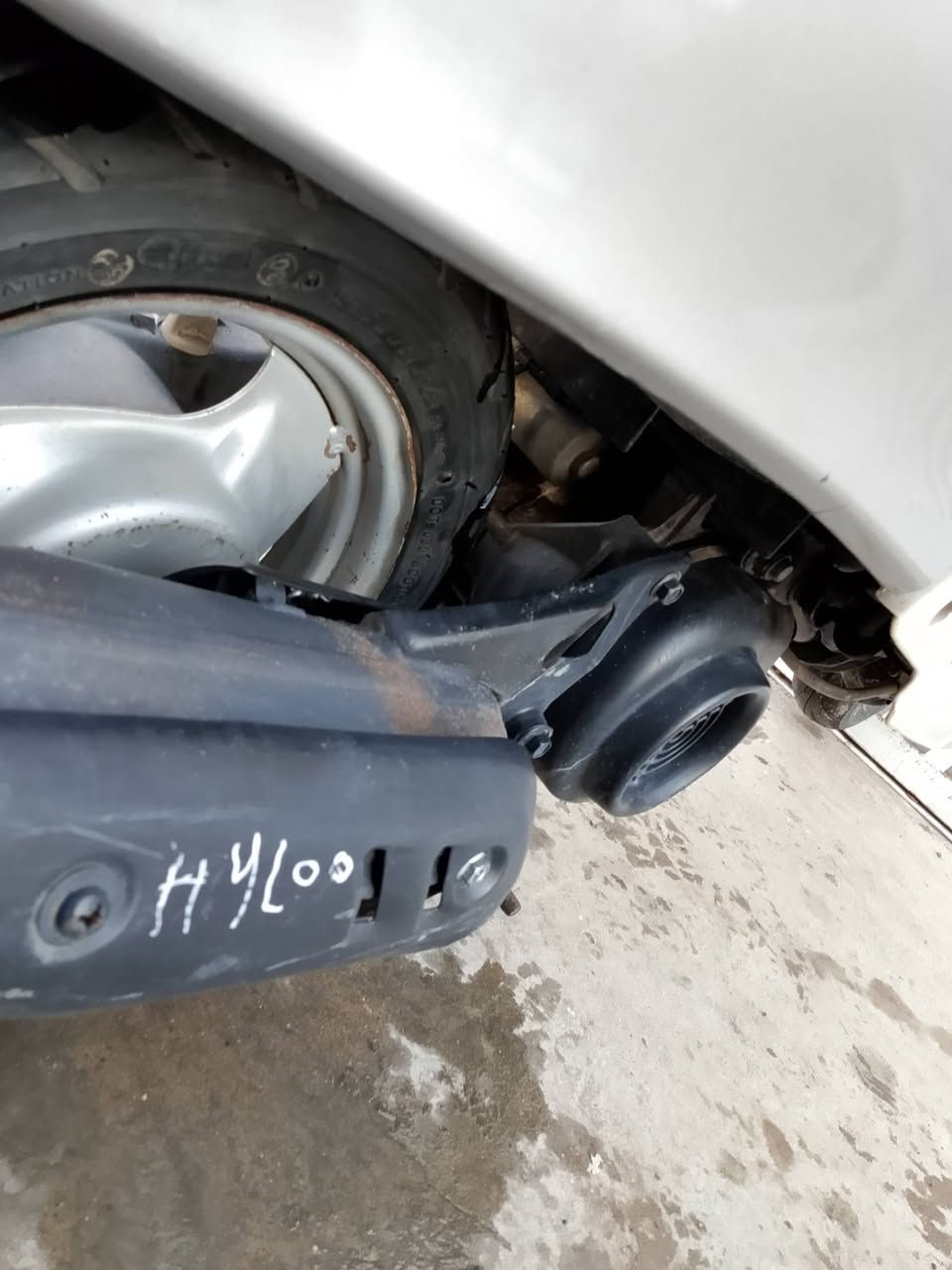 سلام عليكم دراجه للبيع عبدحليم جديد فول مواصفات تاير 2 جديد كفر بلادي محرك ممفتوح فحل سعره 500 عنوان كركوك حي عدن رقم الهاتف ***********
