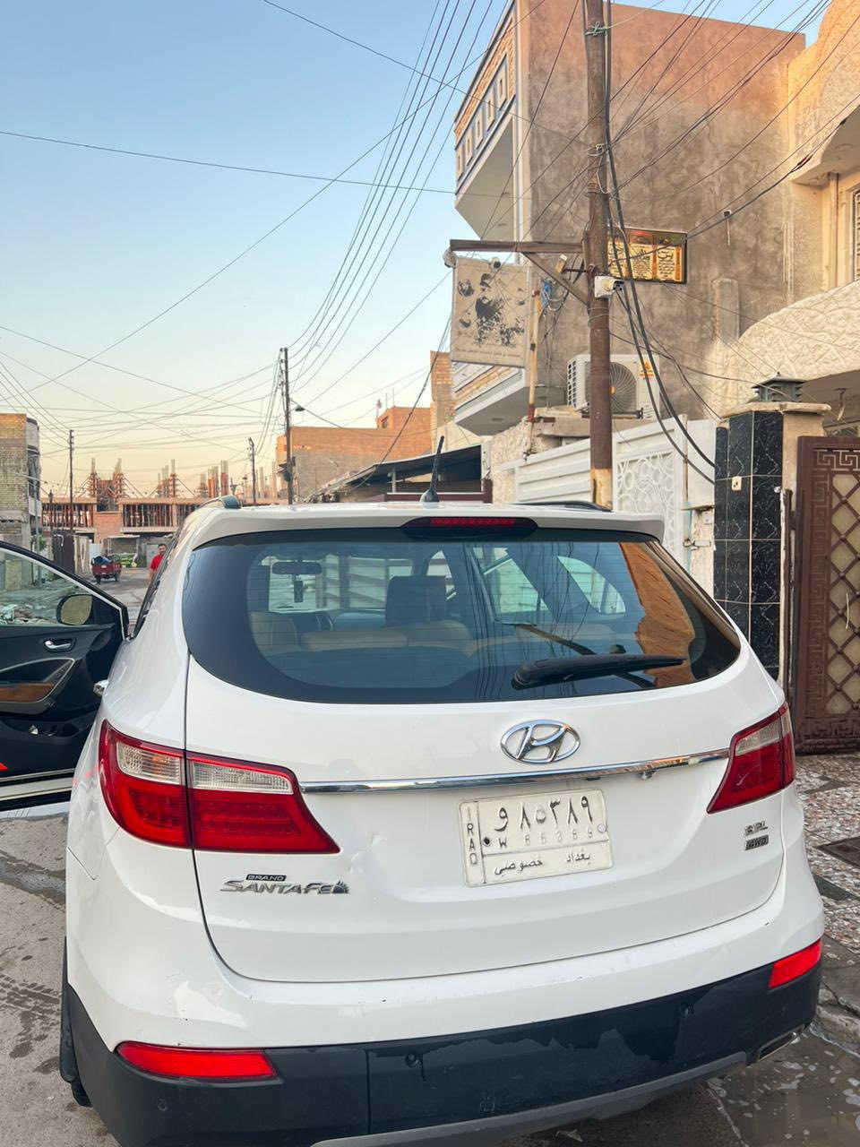 السلام عليكم
سنتافي كراند خليجي للبيع موديل 2014 
***********
