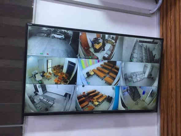 اعمالنا في بغداد اعادة تنصيب وترتيب
منظومة دهوا اصلي مع العمل بترتيب ومهنية
لمزيد من المعلومات مراسلتنا على الخاص او الاتصال 
***********

مواصفات المنظومة
🟩كاميرات دهوا اصلي صوت وصورة وعادي شرط الاصلي 
🟦جهاز ديفيار 16 جنل دهوا اصلي يشغل كل انواع الكاميرات 
     ويدعم اللغة العربية وتسجيل الصوت.
🟪كيبل مسلح ونحاس
⬛️هارد خزن اصلي
🟨جهاز يو بي اس ليثيوم نوع فانك
🟥راك حديد لحفظ المنظومة وتعطي شكل لائق 
🟩ربط المنظومة ببرنامج خاص على الموبايل
🟪تسليك الكيبلات والعمل بحرفية وترتيب
