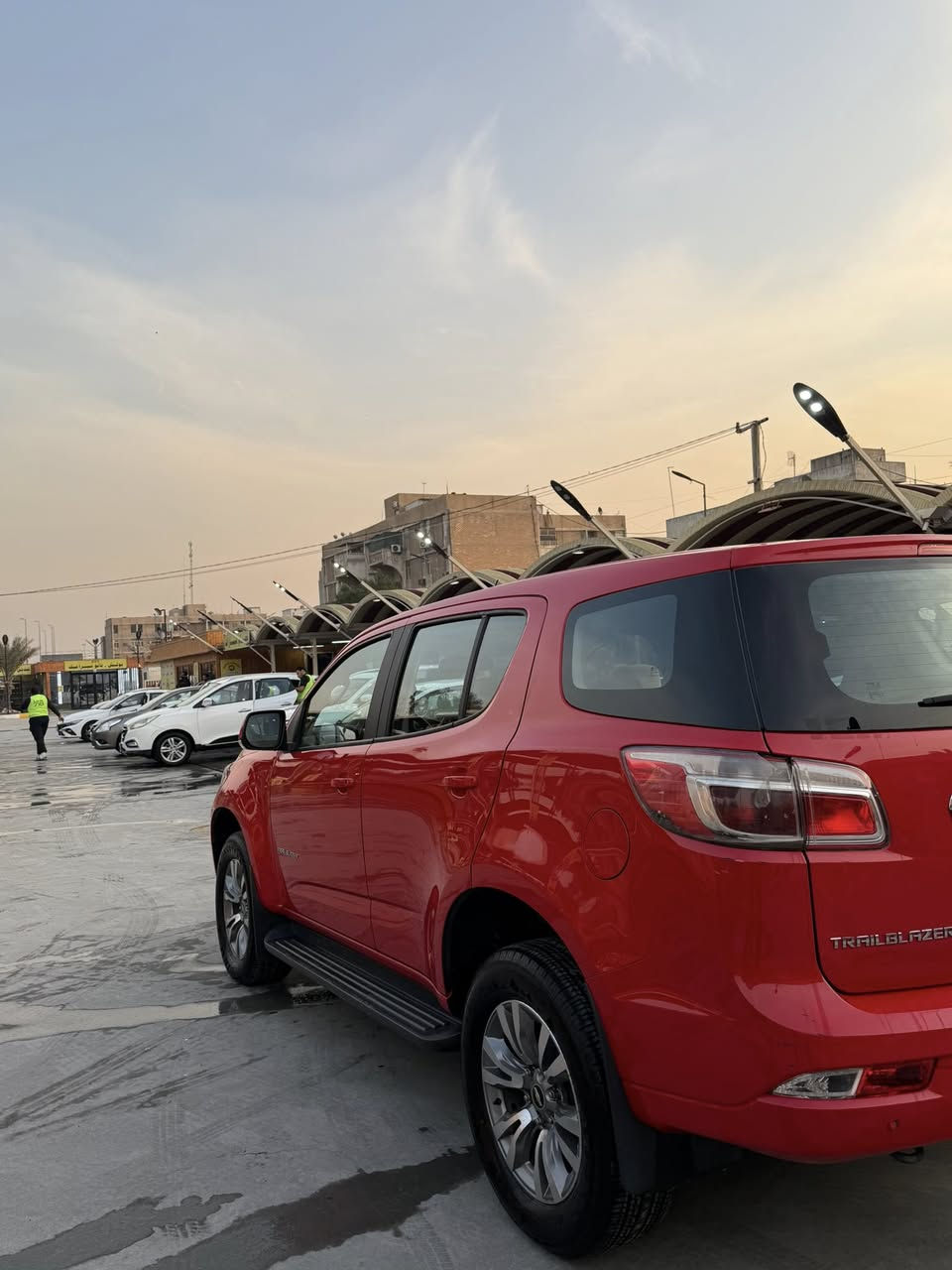 شوفلريت تريل بلايزر
٧ راكب  مكينة ٣٦٠٠
٢٠١٨ وكالة المنصور 
ماشية ٨٢ الف 
بدون حادث او صبغ
 مكانه بغداد زيونه
السعر : 182 ورقه
***********
