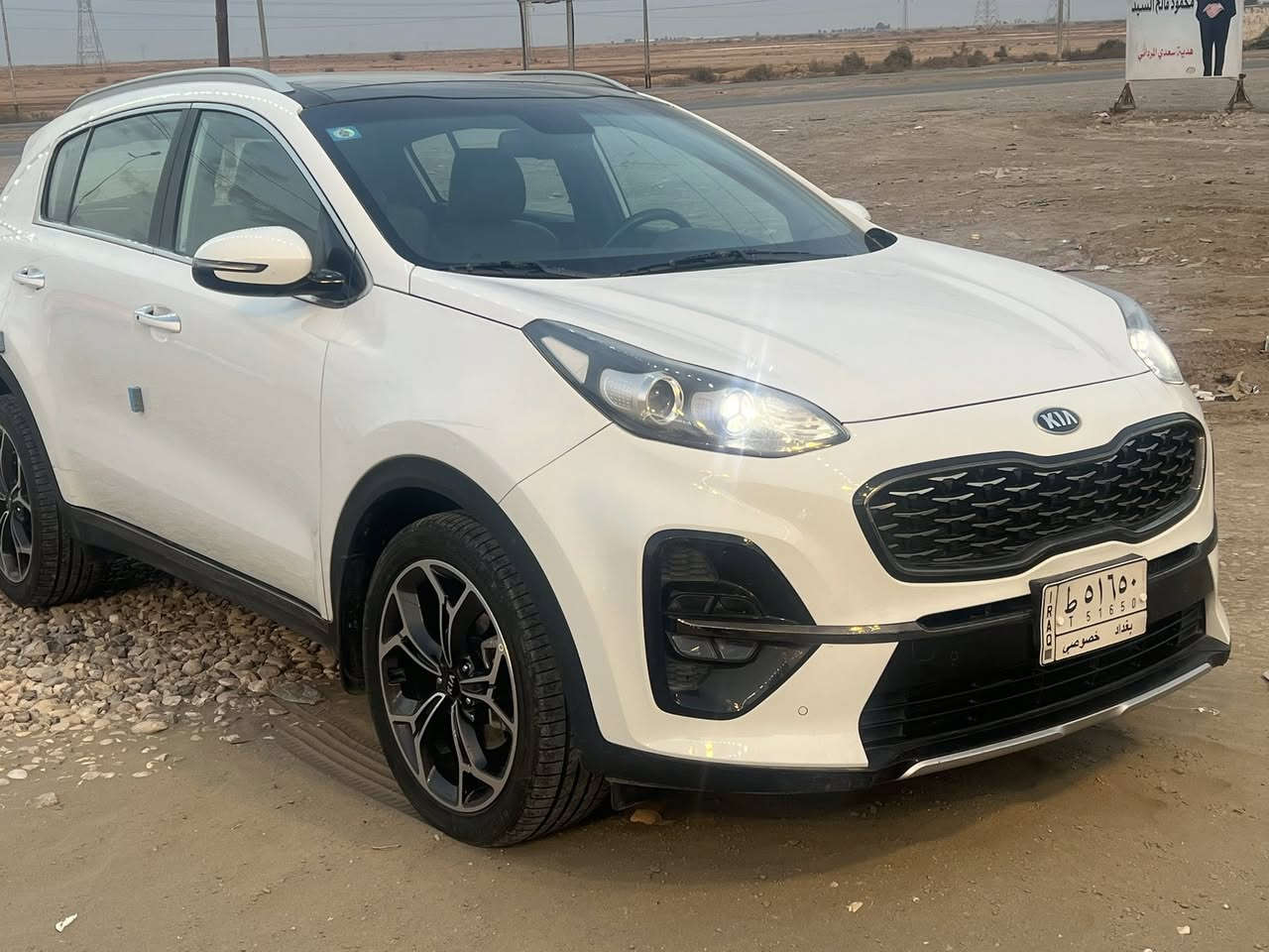 سبورتج فول مواصفات (جيتي لاين)
مكفولة ( سونار شخط واضح ) 

الموديل 2020. 

المواصفات :

محرك الفين 2.0 دوش

سقف بنوراما 

بصمه أبواب 

هاند بريك بصمه + اوتو هولد + مانع نزلاق + مانع نحدار + مود درايف 

صندوك كهرباء + ذكي 
كاربلي 
شحن لاسلكي 
 كامره داورة

تبريد بيانو 

كراسي جلد + كراسي كهرباء  

لايت  لد نهاري زينون + بروجكتر زينون 

8 ايرباك

حساس امامي + حساس خلفي + حساس مطر + حساس لايت 

تبريد قطعتين

ويل كب كبير 

ماشية 37 الف 

رقم بغداد باسمي

التفاصيل للشراي يتصل ويدلل 
ما اذكر السعر بسبب الكسران  

السياره جدا نظيفة وجديده  

مكاني واسط — عزيزية 

***********
