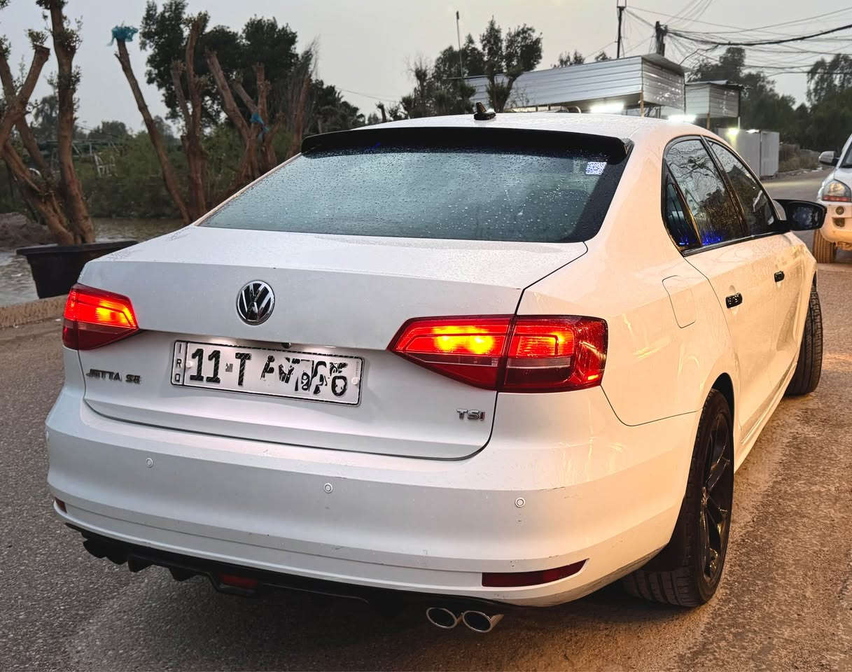 السلام عليكم
للبيع / فولكس واجن جيتا موديل 2015
4 9 4 9 9 1 1 5 7 7 0
محرك 1.8tsi توربو
فئة se بصمة وتدفئة كشنات
بيها صبغ جاملغ وبنيد بدون ايرباك
كير ومحرك شرط
الصدر كله جديد 
باتري جديد
السيارة بدون اي نقص
رقم بغداد - هزة ورقم جديد
مكاني بغداد
السعر 115 وبيها مجال
***********-
***********- بغداد, العراق
