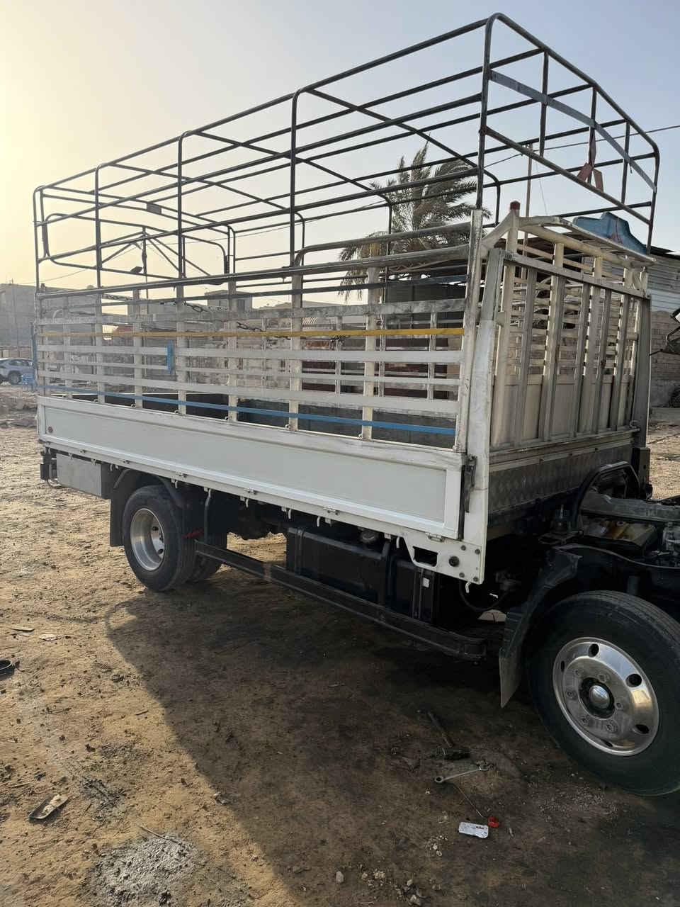 سلام عليكم بدي كنتر موديل 2016 كفاله من صبغ سعر 22 محجر بكر حداد ***********
