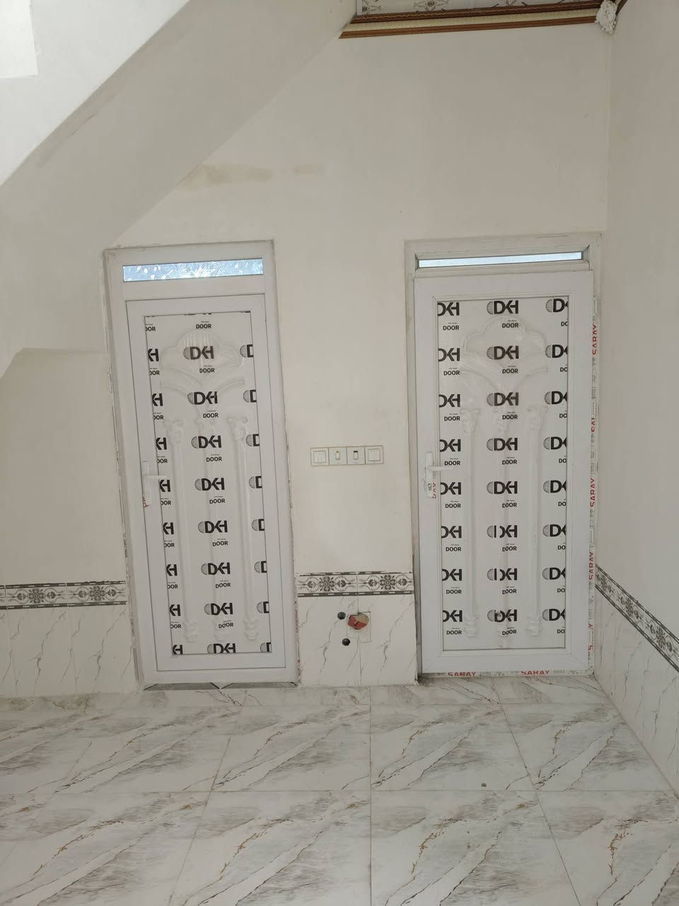 معمل الوسيم لجميع شبابيك البلاستك والأبواب قواطع البلاستك 
الشبابيك pvc
متر الابيض. 5$
متر الصاجي 7.5$ 
متر الالوان  8$
الالمنيوم سلايد 8.5

ملاحظة-  جميع المواد المواد تركية درجه اولى

الابواب pvc
الابيض الساده 130الف
الابيض النقشة 140الف

العرض يشمل العمل بالمواد التركية الأصلية مع اكسسوارات أصلية
 أسعارنا تنافسية تشمل النقل مع التركيب مجاناً داخل كركوك وخارج تحياتي

للاستفسار الاتصال على 

***********

نماذج صور مختلفة عن شبابيك وأبواب بلاستك قواطع بلاستك من إنتاج معرض الوسيم 3  في مدينه كركوك الموقع  حي العسكري شارع الحولي مقابيل قاعه بسطملي
