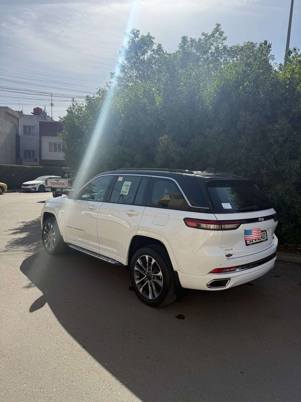 السلام عليكم 
جيب أوفرلاند موديل 2024 فول مواصفات  وكالة هارلم ام ضمان 3 سنوات او 60 الف كيلو ماشية 7000 فقط بحالة الوكالة بدون ملاحظات اخت الزيرو رقم بغداد بأسمي مكفولة كفالة عامة السعر 48500 دولار وبيها مجال  اتصال واتس ***********
