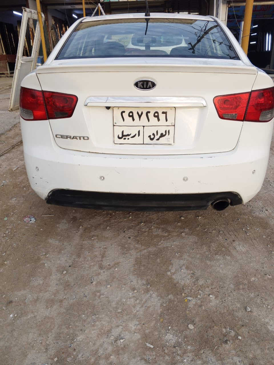 السلام عليكم ورحمة الله وبركاته شباب كياا سيراتو موديل 2013 خليجي رقم اربيل القديم بيها صبغ جاملغ وبنيد ونص الجاملغ الخلفي وربع من القبق الصندوق ع كد شبرين كير مكينه حداديه خير من الله سياره جديده واستخدامها شخصي مكينتها مفتوحه وتحويل مباشر من صاحب الوكاله مكاني عارضها ب 93 وبيها مجال مكاني بغداد حي الجهاد وهذا رقمي 
***********
