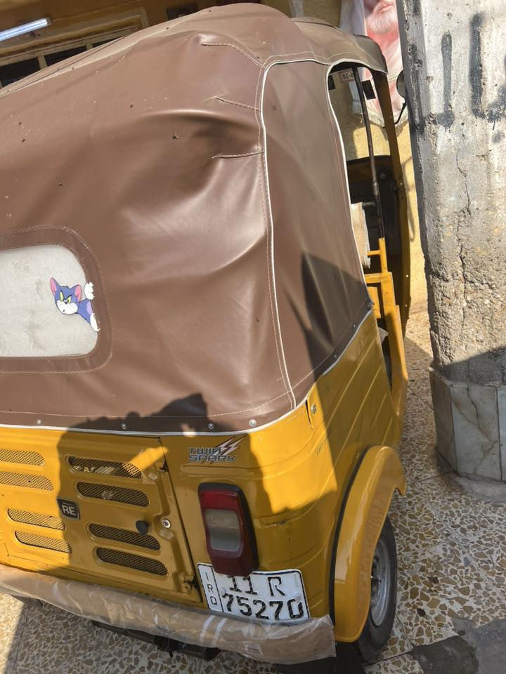 سلام عليكم تكتك موديل 20 مصبوغة جمالية وبيهة ضربة بل غد أصافحك حلوة يرادله تعمير دوسات سعر  5800اوبيهة مجال كير محرك خير من اللة رقم اوسنوية بغداد بسمي يرادله شغلات بصيطة مكاني بغداد الحسينية ‭0787 421 9399‬
