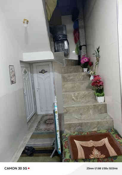 ‏‏🏠 فرصه بيت للبيع – كاطون رازي
رقم الهاتف ***********‬‏
‏📍 بداية شارع السرية – قرب الشارع العام ومرطبات بلور (الفرع الثاني)
‏📏 100م طابو صرف – طابقين
‏✅ الطابق الأول مكتمل
‏✅ الطابق الثاني هيكل مسكف (غير مكتمل – تكمله حسب ذوقك)
‏✔️والواجهية غير ملبوخة (تسويها حسب ذوقك ) 
‏متواجد واتس اب وماسنجر 
‏💡 موقع مميز وقريب من كل الخدمات وسائل نقل ومدارس واسواق الى اخره  – فرصة للسكن كلش حلوه
‏
