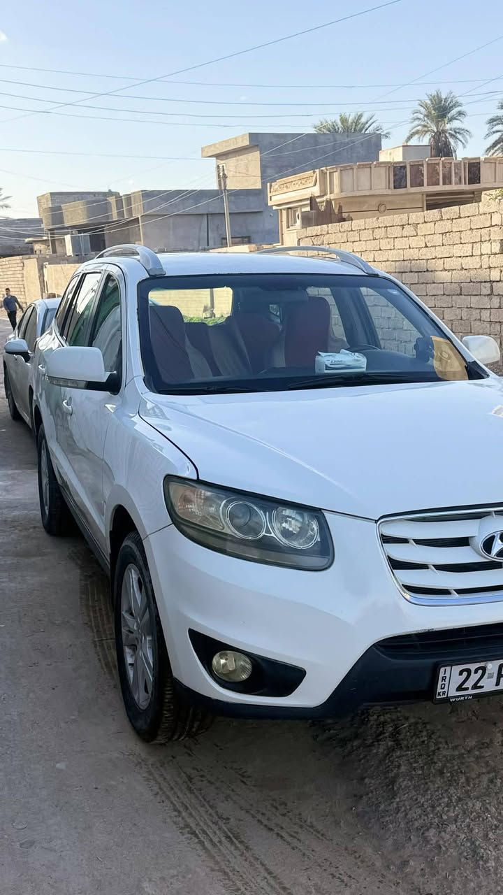 اعتذر عن المراوس بيع نقد 
السلام عليكم
سنتافي للبيع
2012
 محرك ٦
7راكب 
شرط التحويل
سنويه ل٢٠٢٦
الضرر موضح بل سونار
مكان السياره بيجي السعر125 وبيها مجال البيع نقد
رقم الهاتف***********
