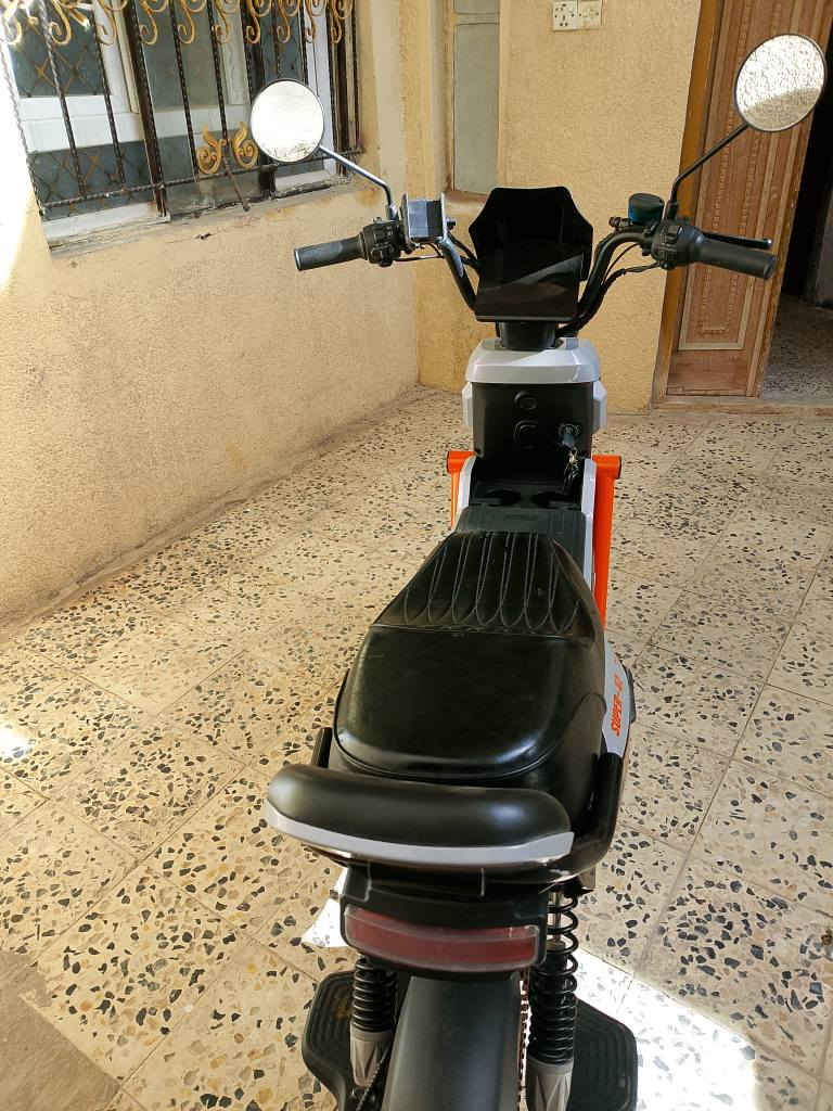 دراجه شحن للبيع U2 f3  خمس بطاريات دراجه حلوه ونضيفه حساسات 3سرع سرعته 99 حقيقي اشاير كلوبات  كله شغاله عالي وناصي دراجه كل نقص مابيه بس علامة M
بالشاشه مكاني بعقوبه المجمع الصناعي السعر خاص للاستفسار اكثر عل الرقم ***********
