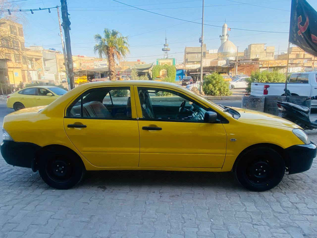 اسلا عليكم سياره لانسر البيع وارد أمريكي مديل2007سياره ضربته جاملغ أمامي السياره جاهز تتفه تبريد  تخم تاير كهربايات كله شغاله.كير مكينه مكفول السياره او تماتيك ابلادي السعر62وبهه مجال  العنوان بغداد الشعب الرقم ***********
