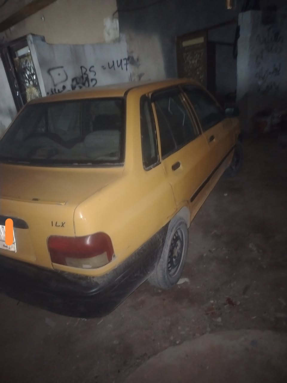 السلام عليكم سايبه موديل12للبيع رقم الماني واسط راعيه بكربلاء السياره خير من الله السعر18ورقه الشراي يتصل *********** مكاني كربلاء
